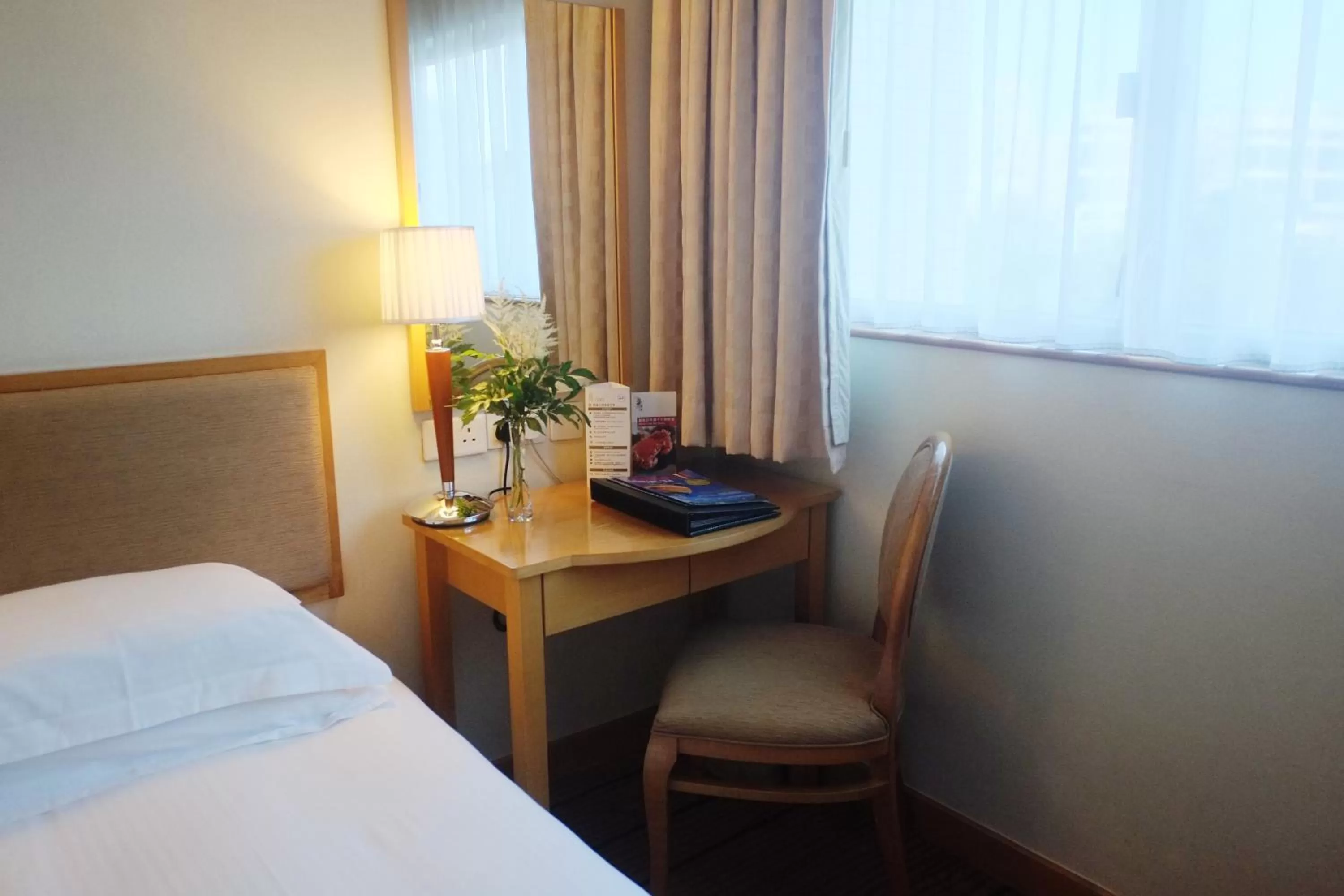 Seating area, Bed in The Cityview - Chinese YMCA of Hong Kong