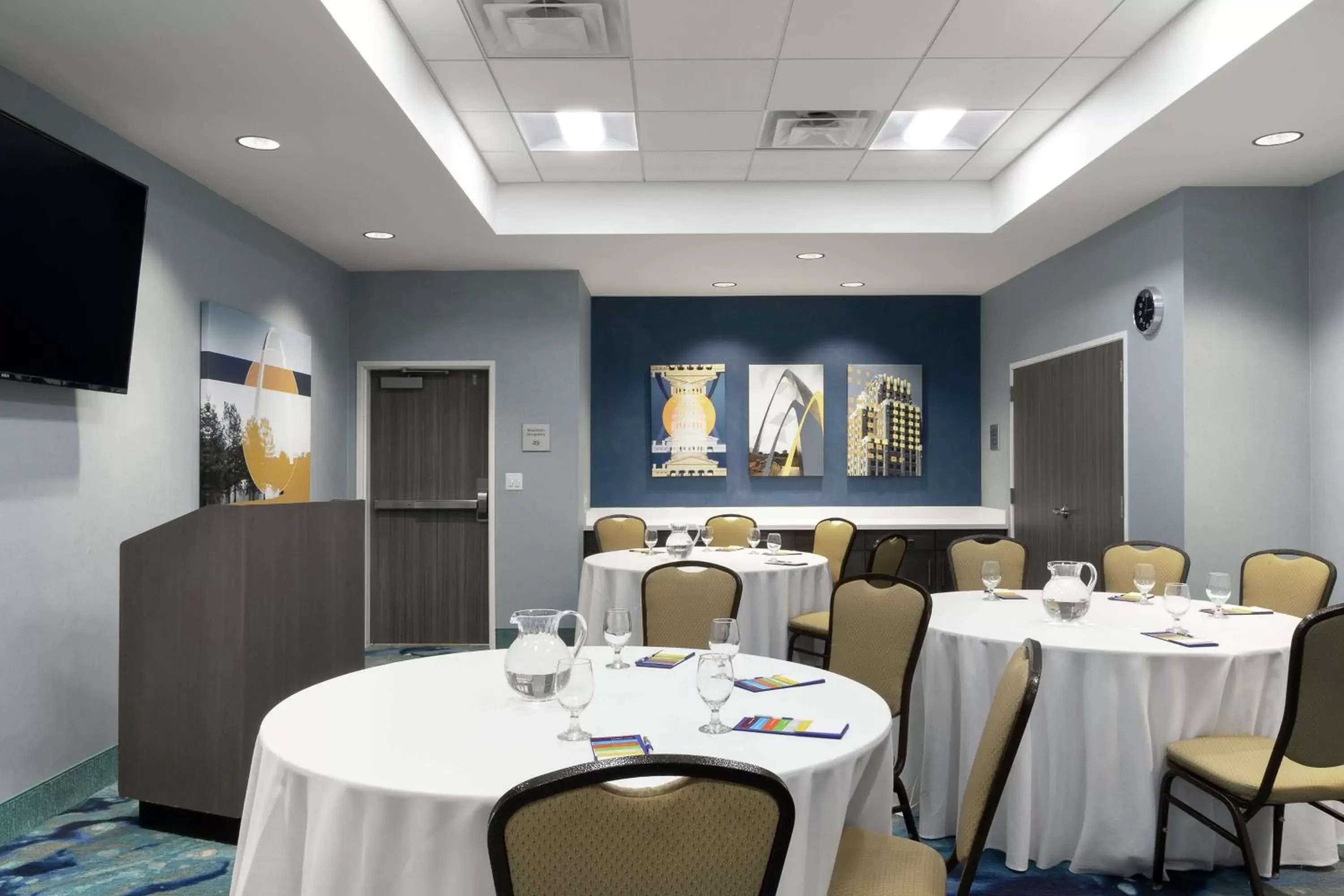 Meeting/conference room, Restaurant/Places to Eat in Hampton Inn O'Fallon, Il