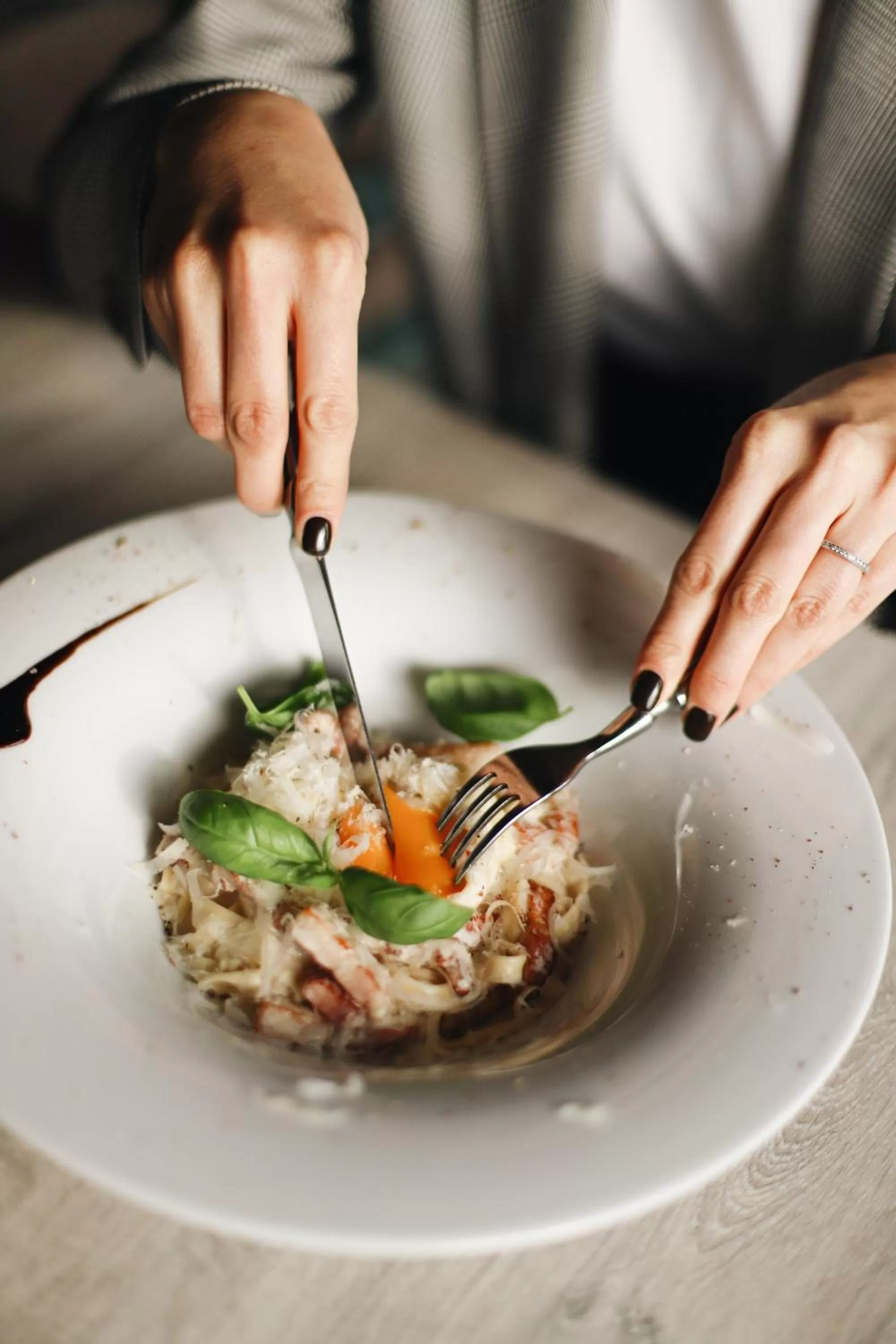 Restaurant/places to eat in Rivoli Hotel