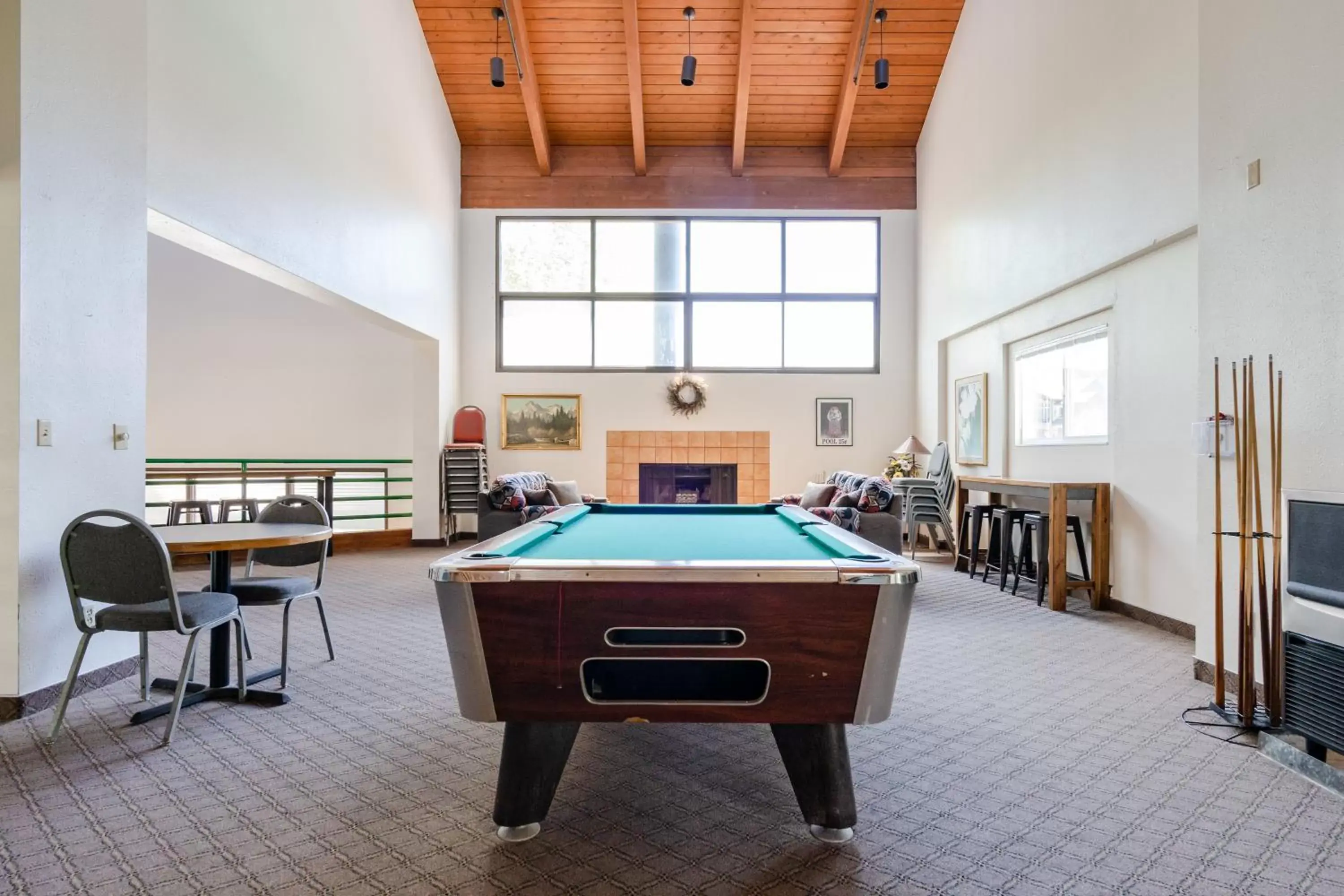 Game Room, Billiards in Circle J Club at Jeremy Ranch