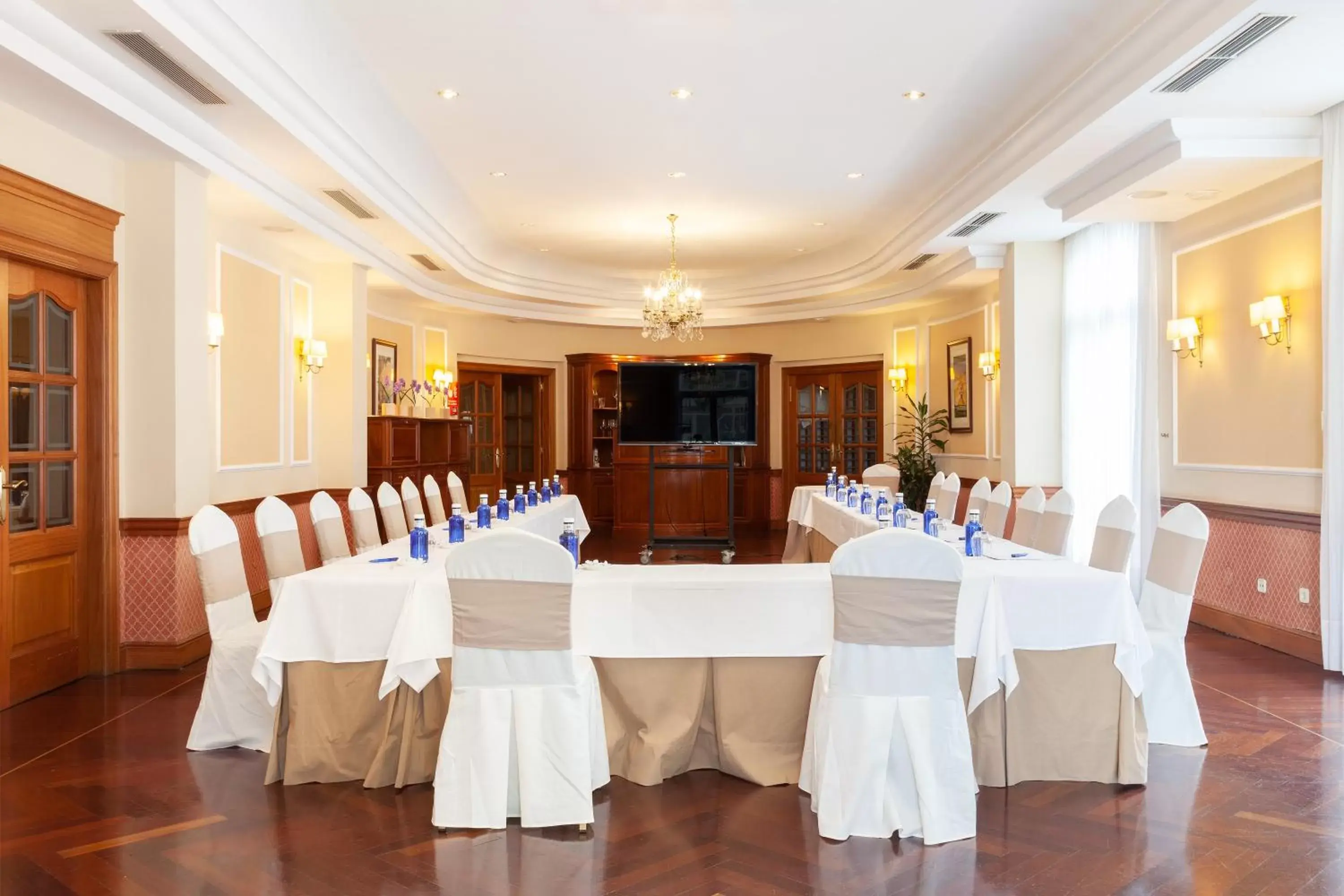 Meeting/conference room, Banquet Facilities in Hotel Hoyuela