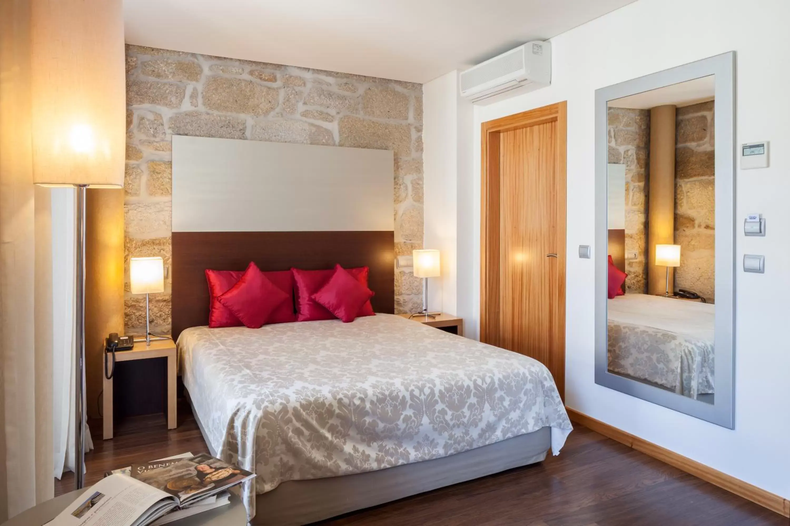 Bed in Casas Novas Countryside Hotel Spa & Events