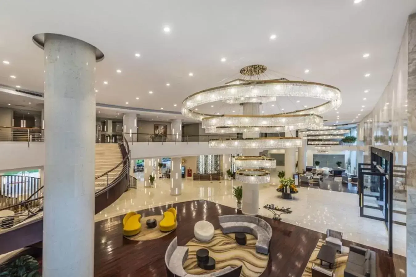 Lobby or reception in Vinpearl Resort & Spa Nha Trang Bay Lobby or reception in Vinpearl Resort & Spa Nha Trang Bay