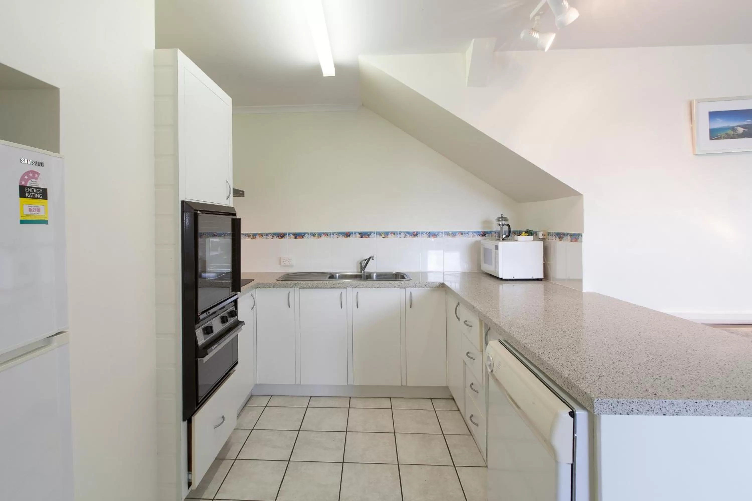 Kitchen or kitchenette in Driftwood Mantaray - Official Onsite Reception and Check In