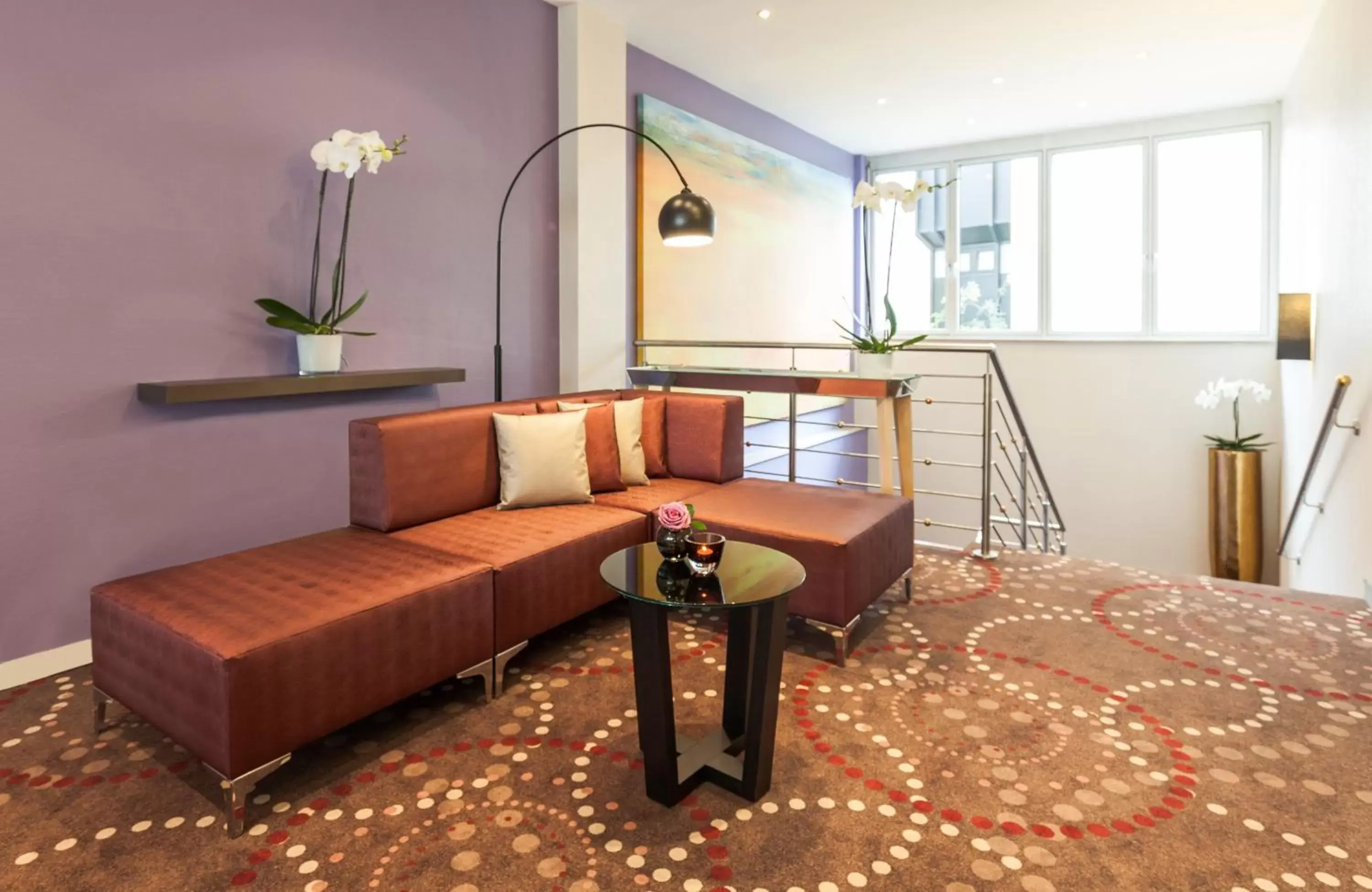 Lobby or reception in Leonardo Hotel Munich City North Lobby or reception in Leonardo Hotel Munich City North