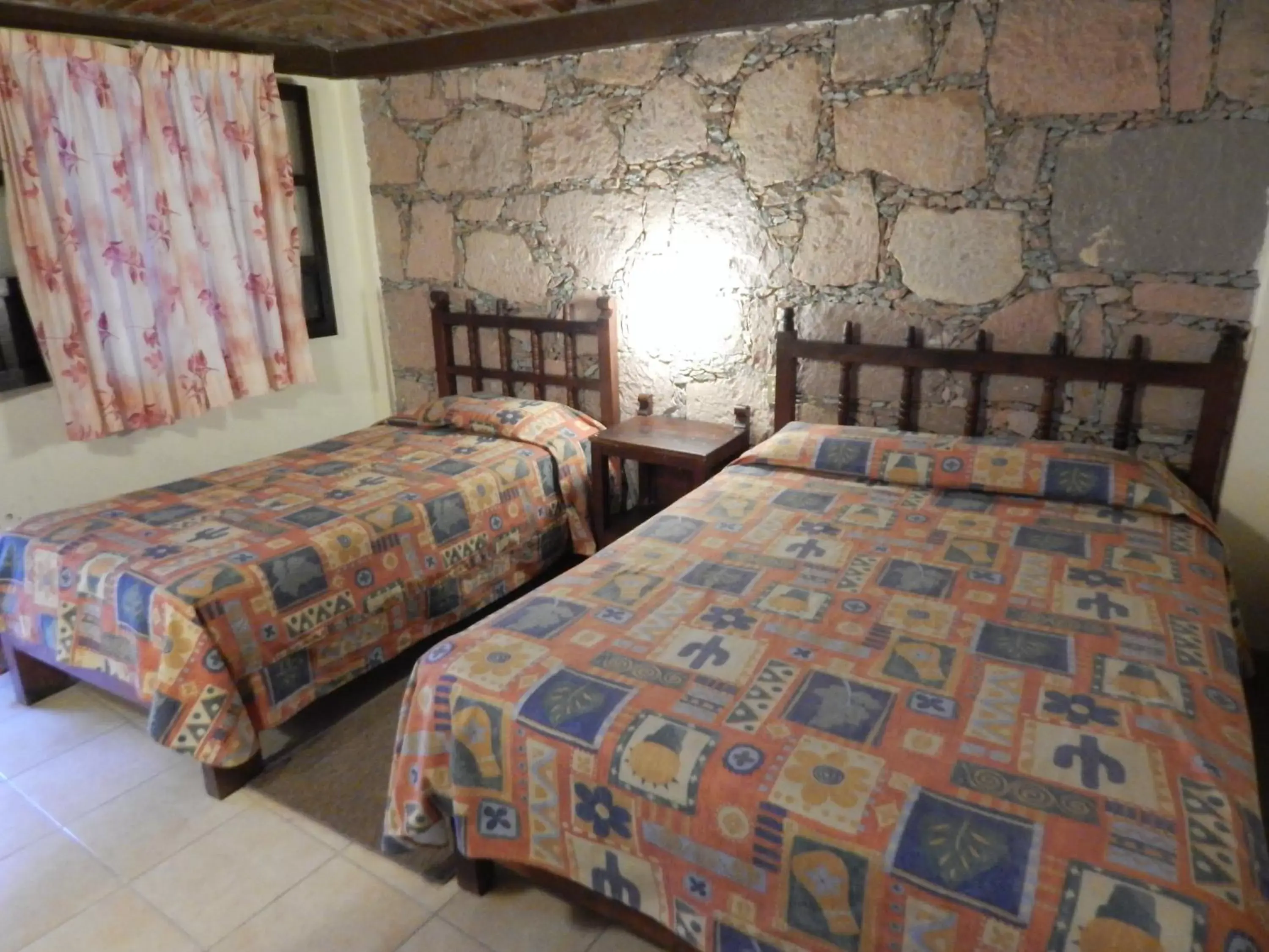 Bed in Hotel Molino del Rey