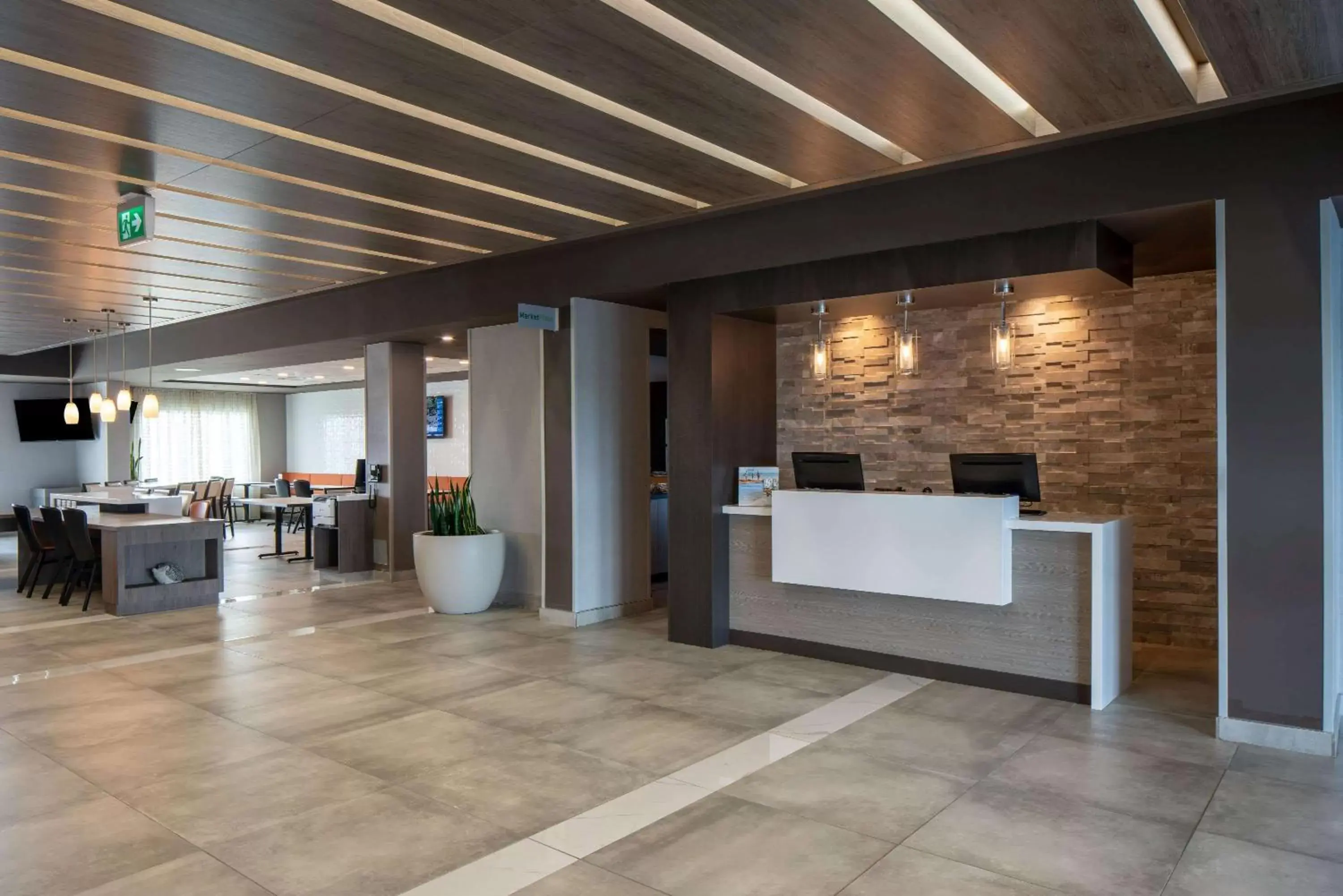 Lobby or reception in Wingate by Wyndham Kanata West Ottawa Lobby or reception in Wingate by Wyndham Kanata West Ottawa