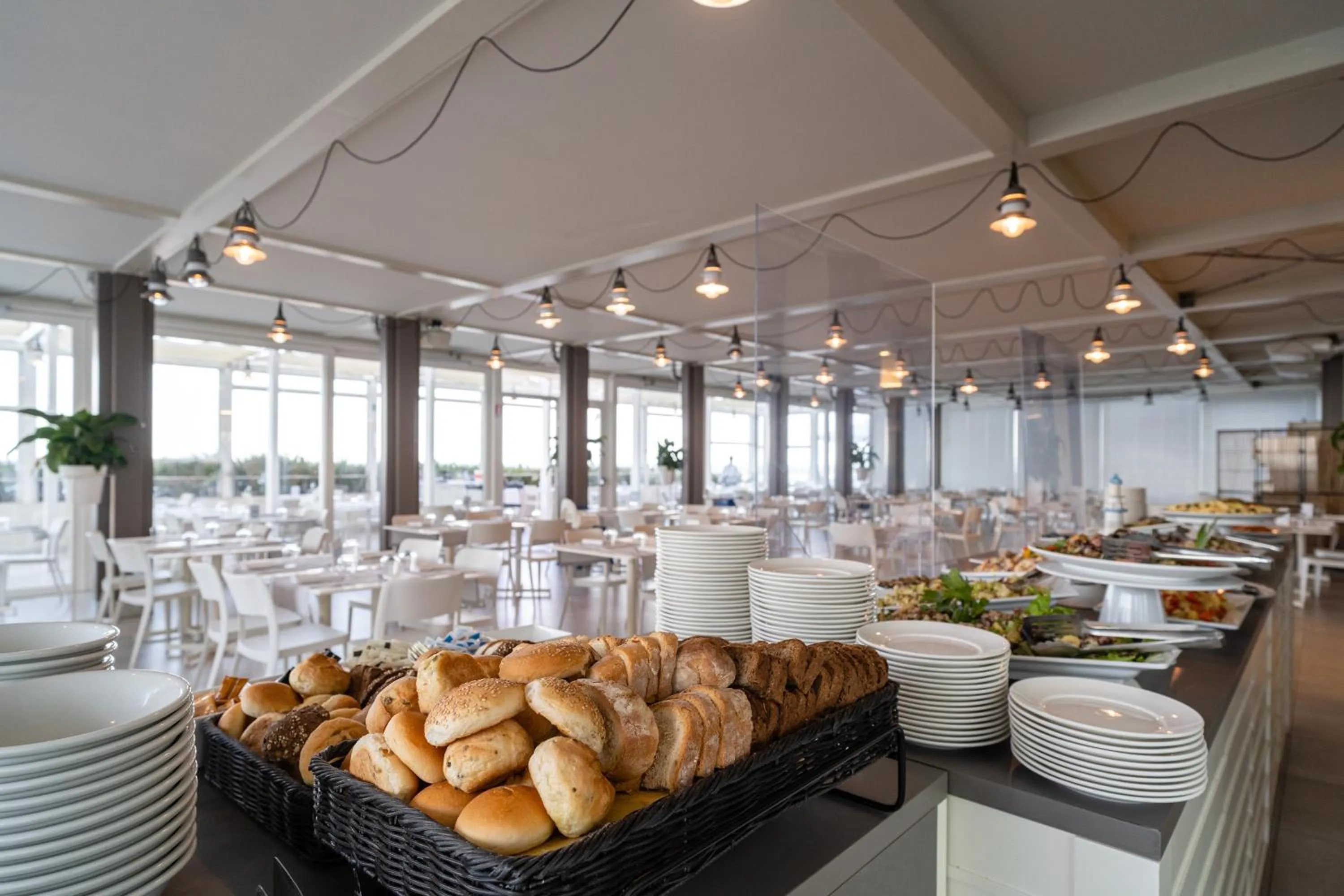 Food in Nautilus Family Hotel