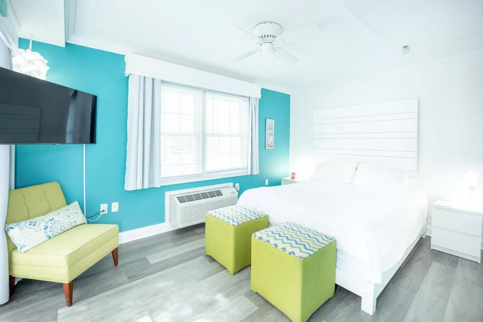 Bed in Canalside Inn