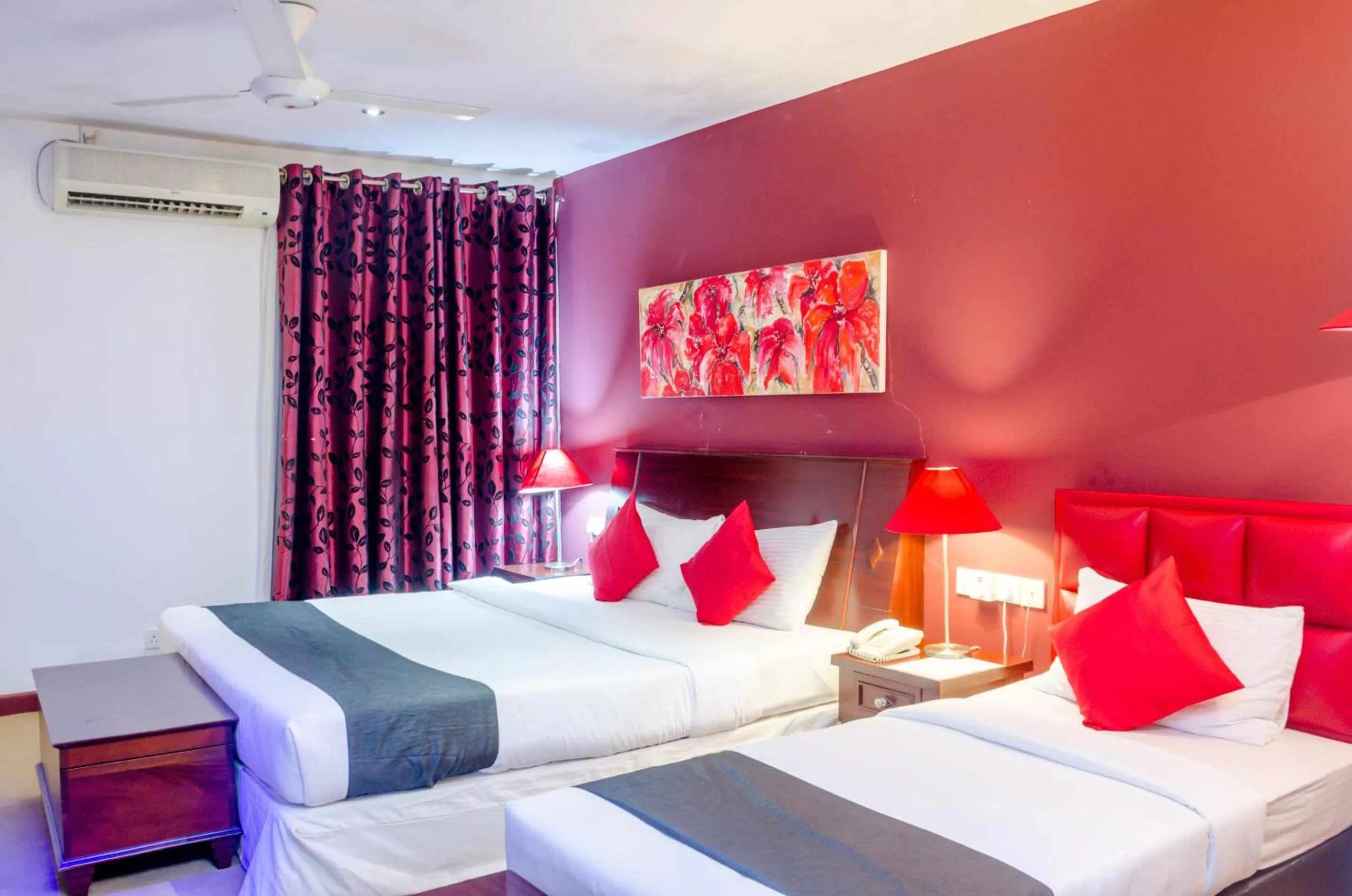 Bedroom, Bed in Opulent River Face Hotel