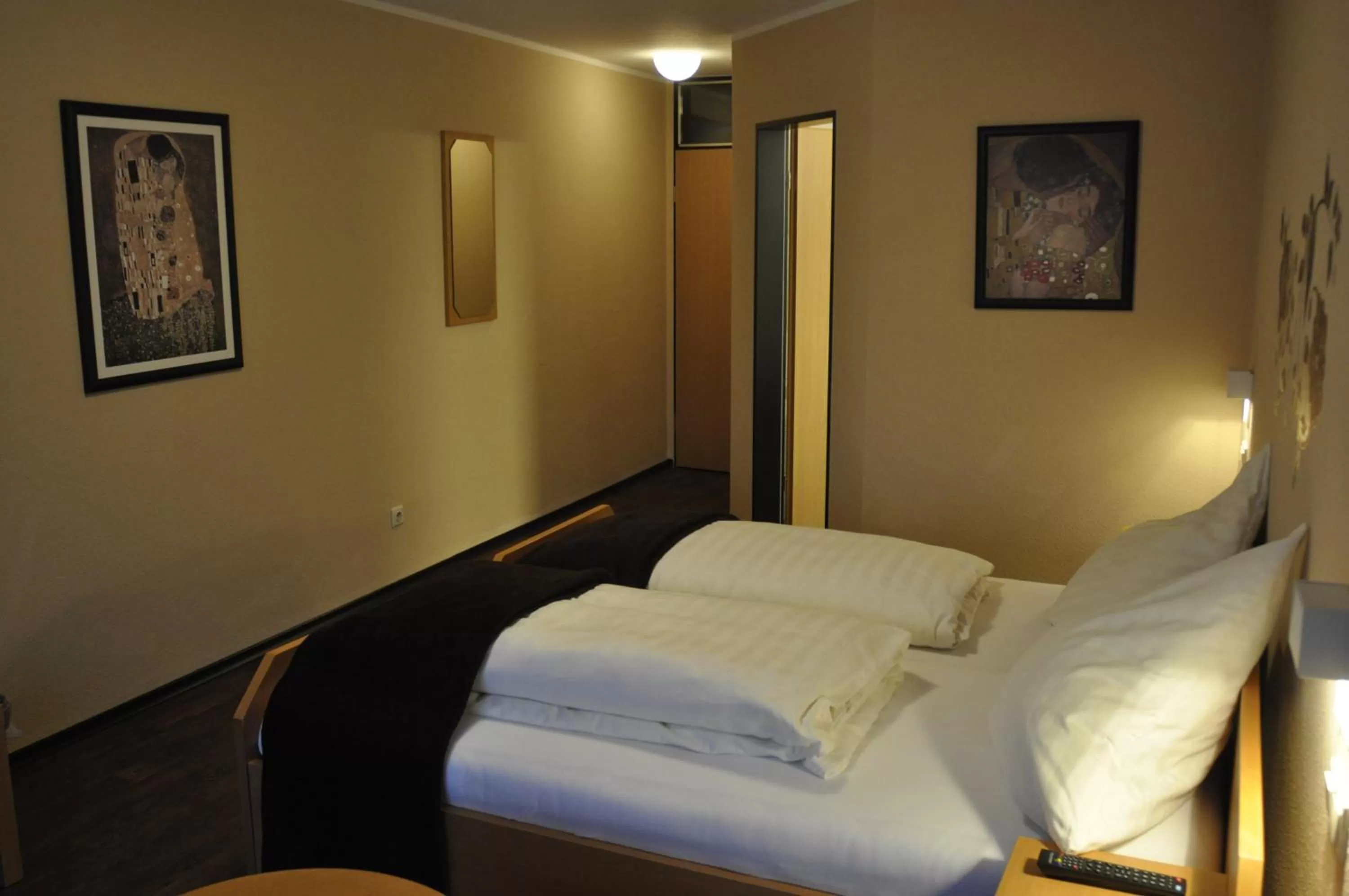 Bed in Hotel Restaurant Byblos