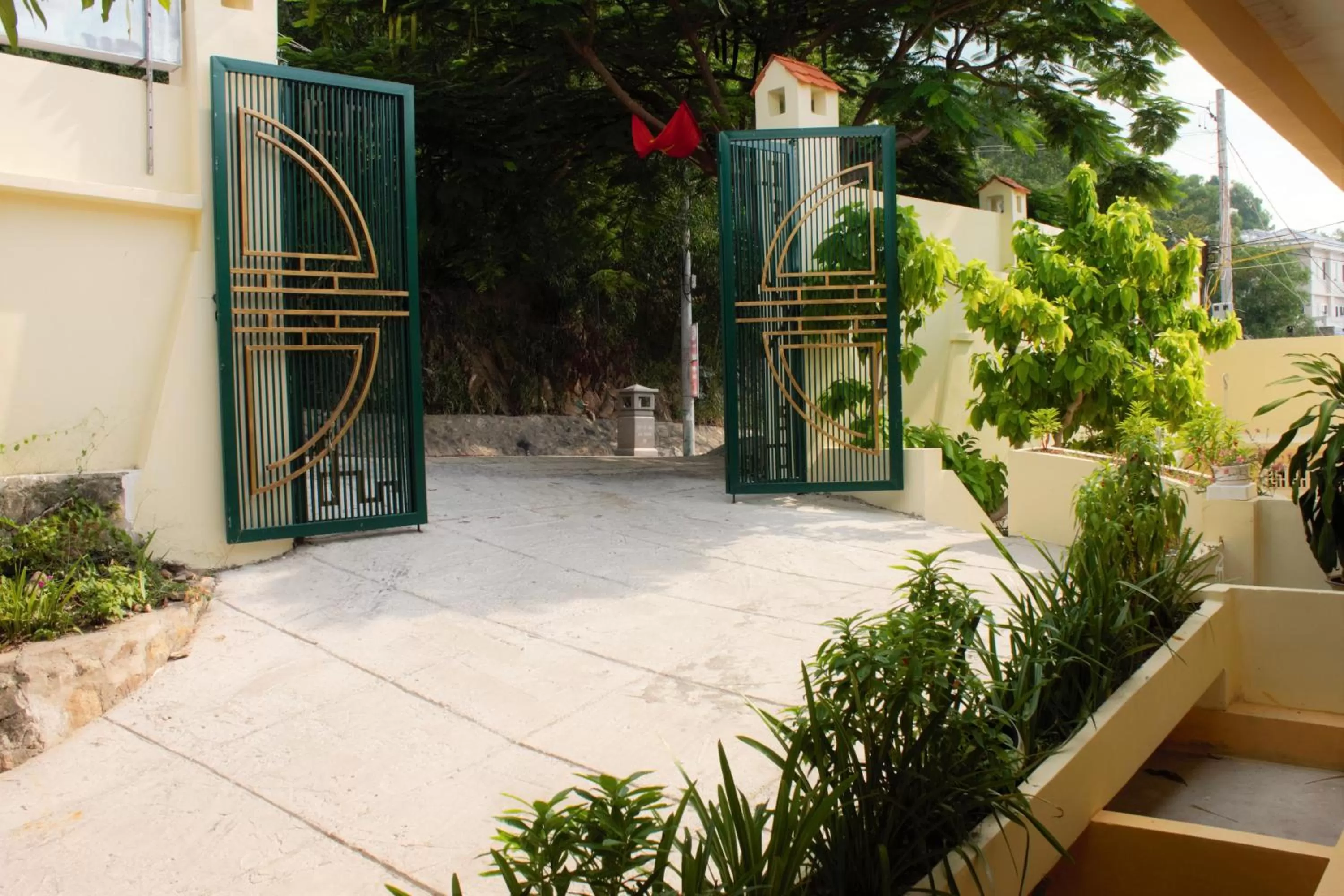 Property building in Nui Nho Motel