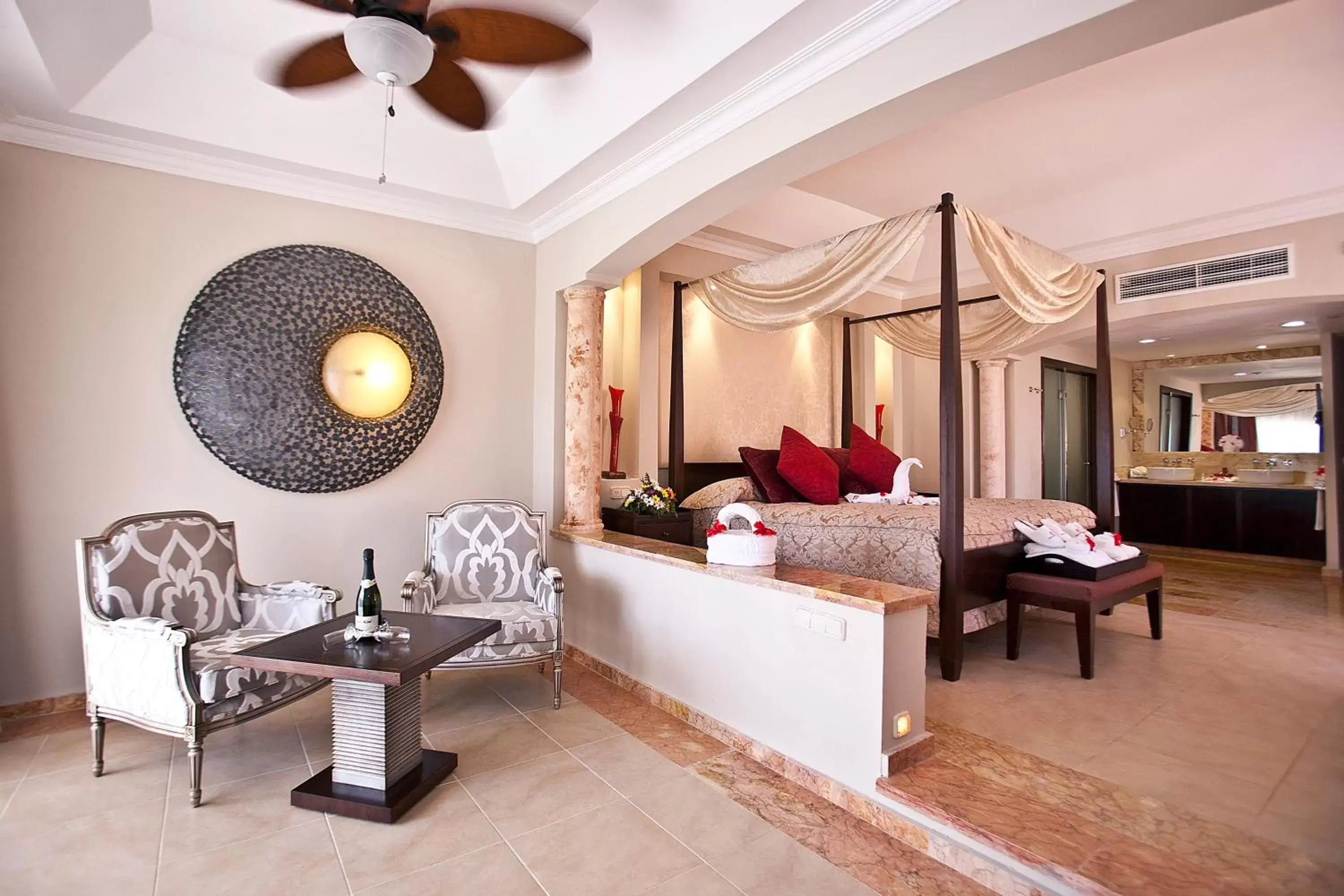 Junior Suite with jacuzzi - Free WiFi in Majestic Elegance Punta Cana - All Inclusive Junior Suite with jacuzzi - Free WiFi in Majestic Elegance Punta Cana - All Inclusive