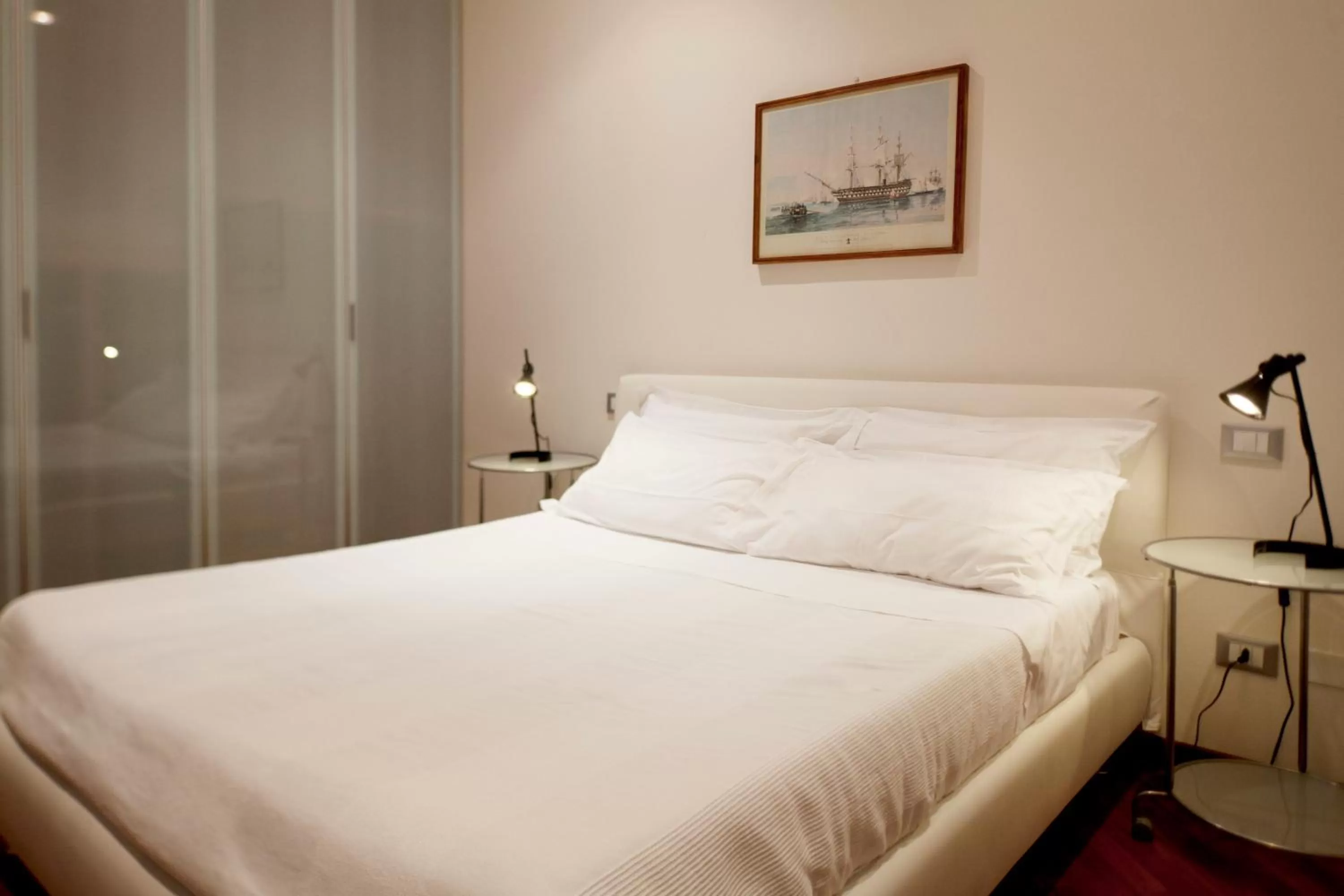 Bed in Exclusive Aparthotel La Reunion