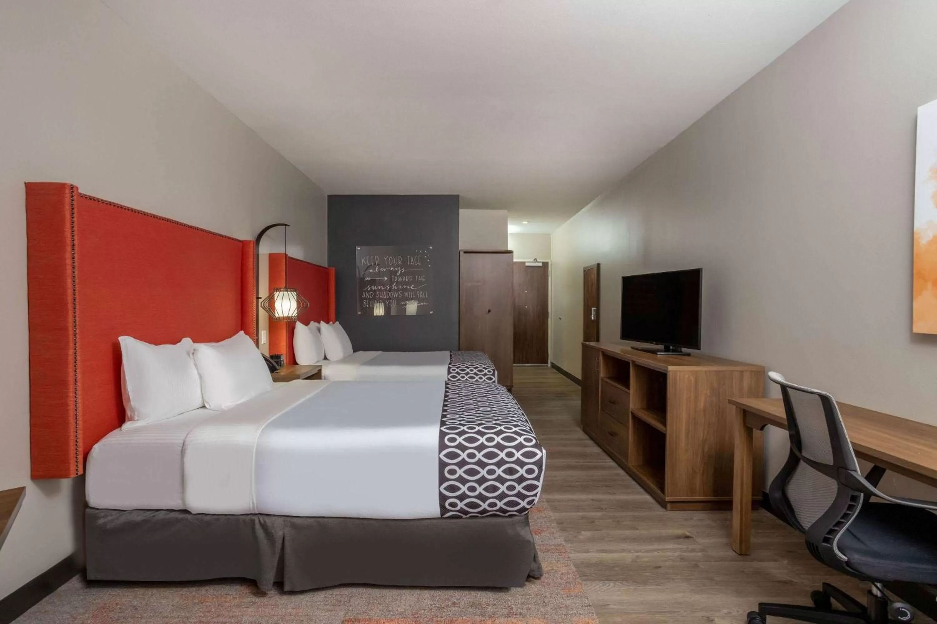 Bedroom, Bed in La Quinta Inn & Suites by Wyndham Pflugerville