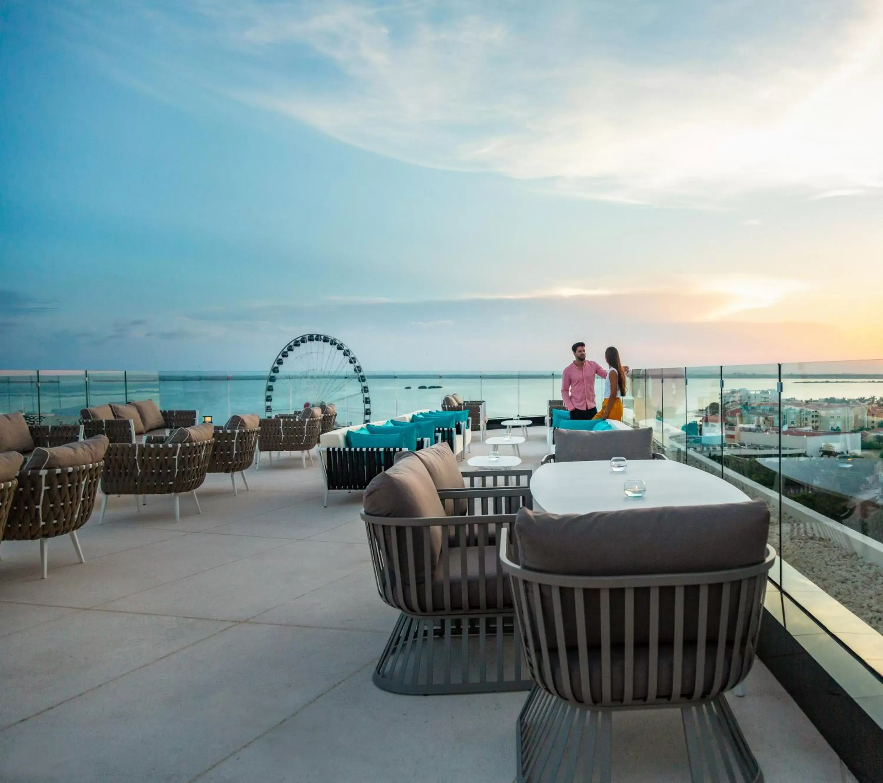 Lounge or bar in Park Royal Beach Cancun - All Inclusive