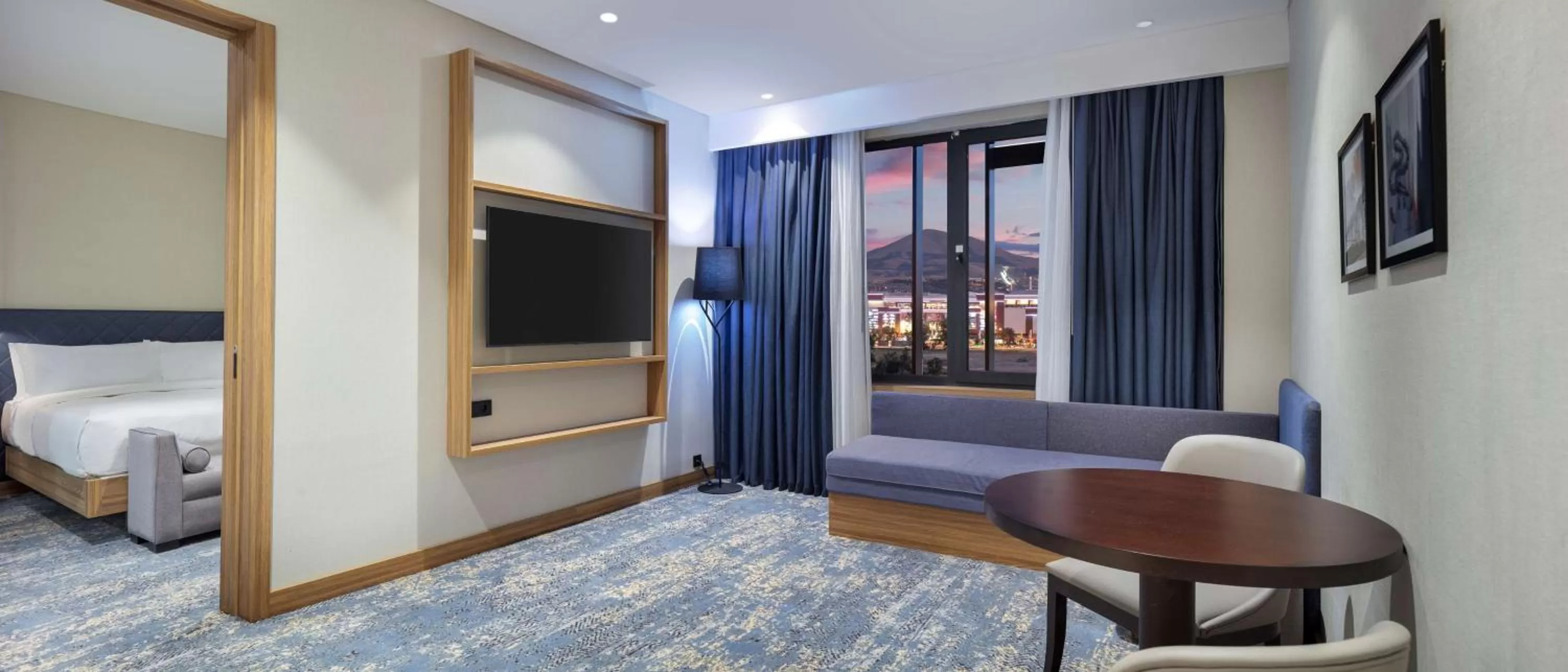 Living room, Bed in Hilton Garden Inn Erzurum