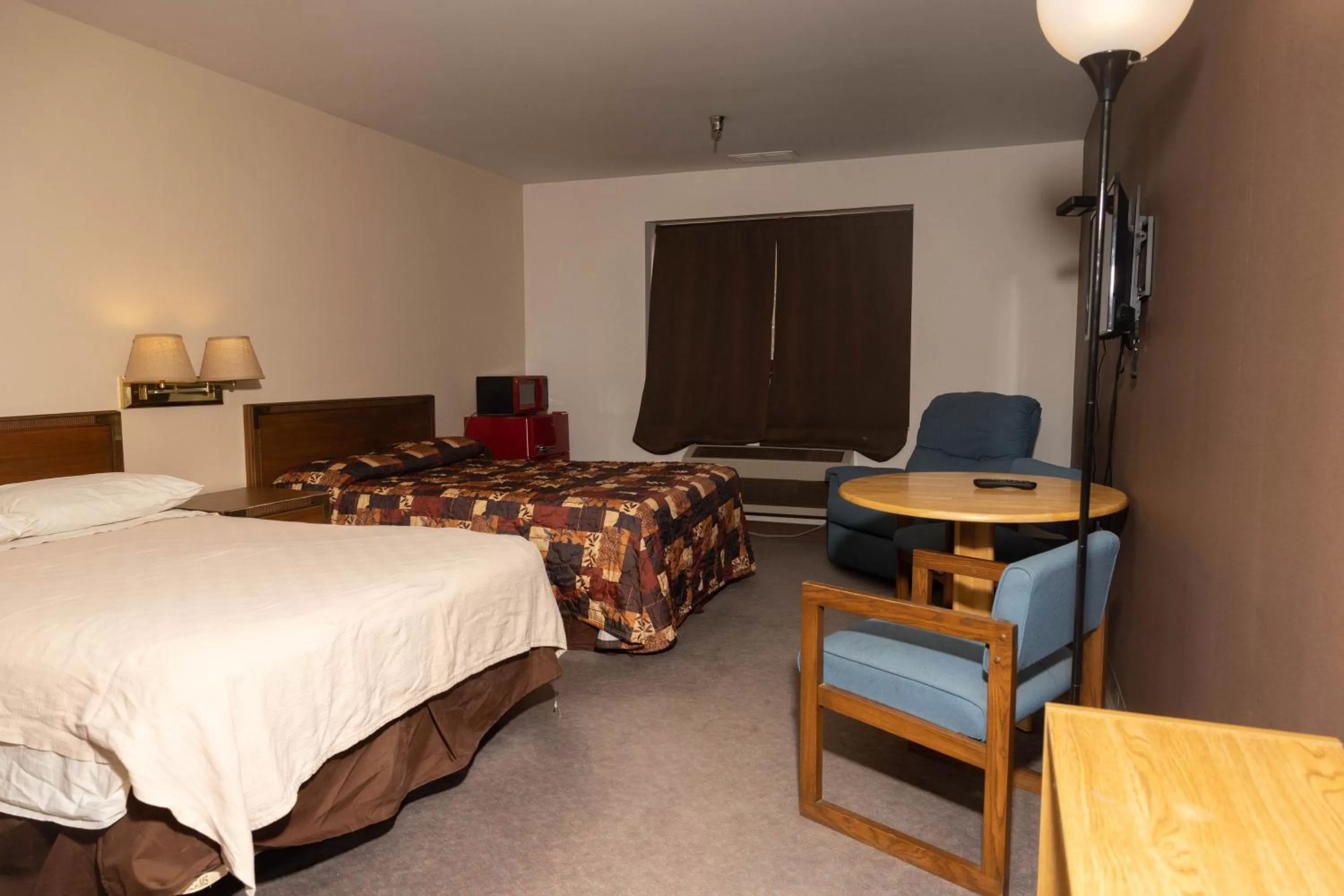 Bed in Lafayette Inn