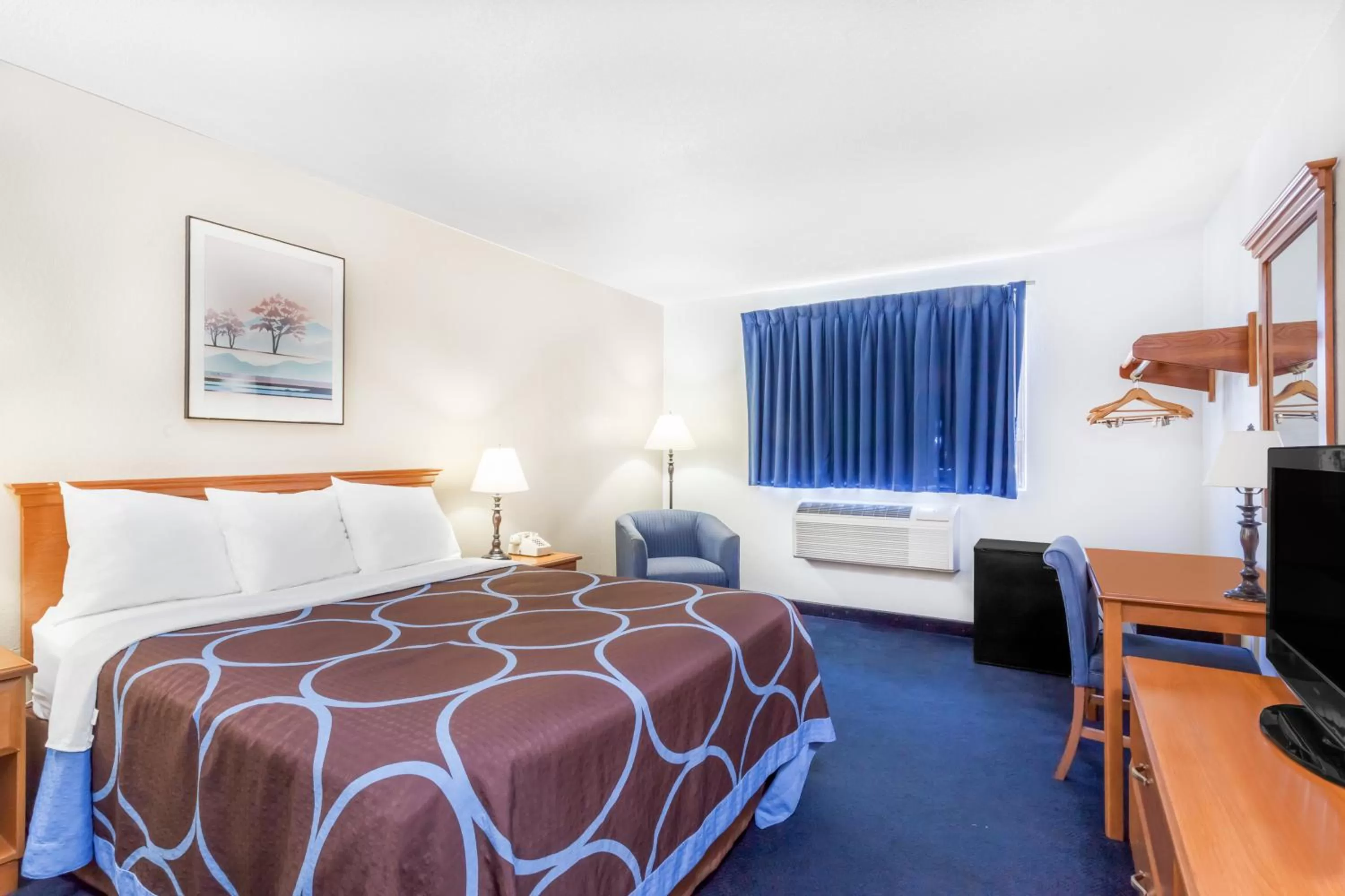 Bed in Super 8 by Wyndham Montgomery Maybrook