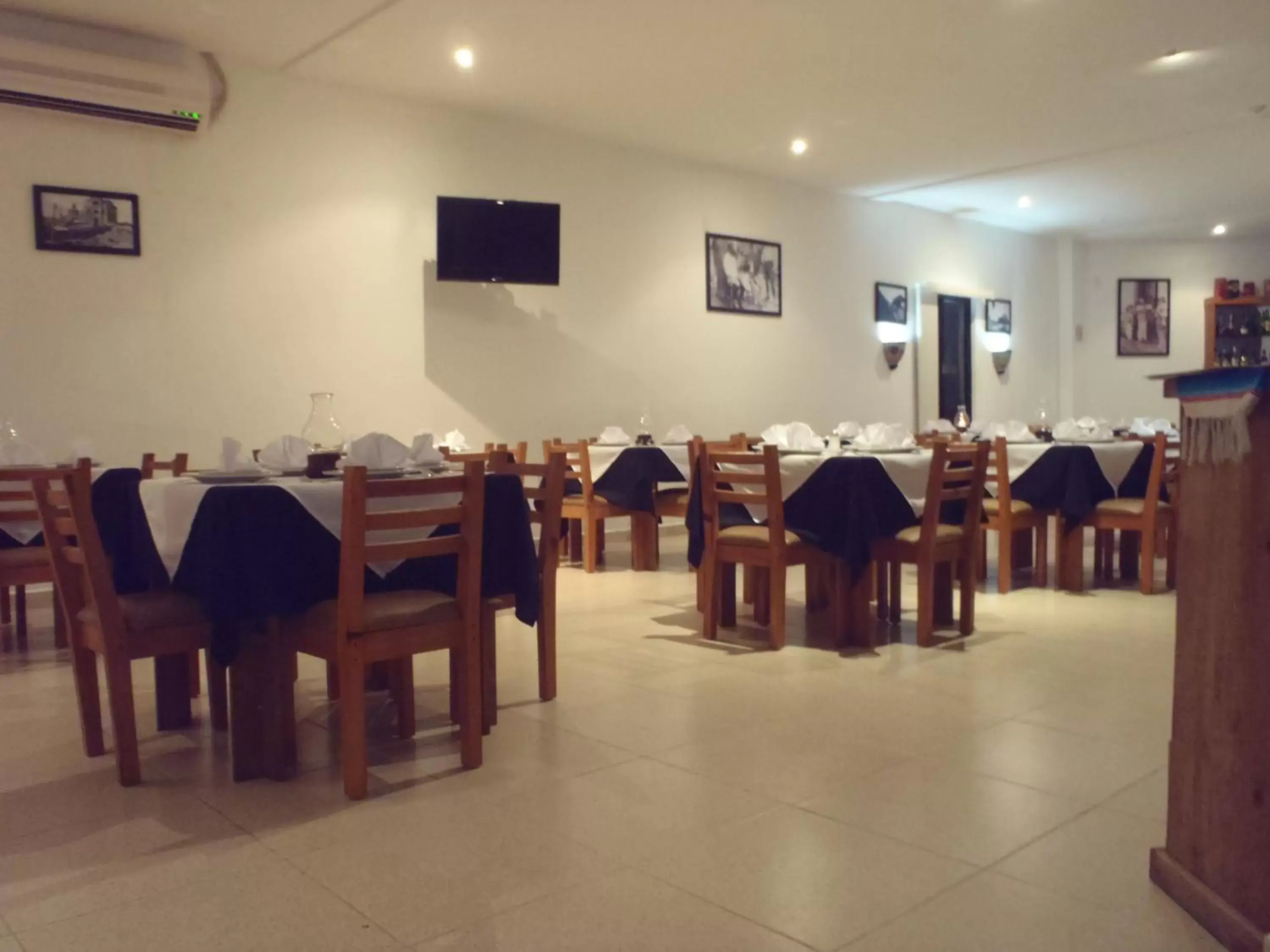 Restaurant/Places to Eat in Hacienda de Castilla