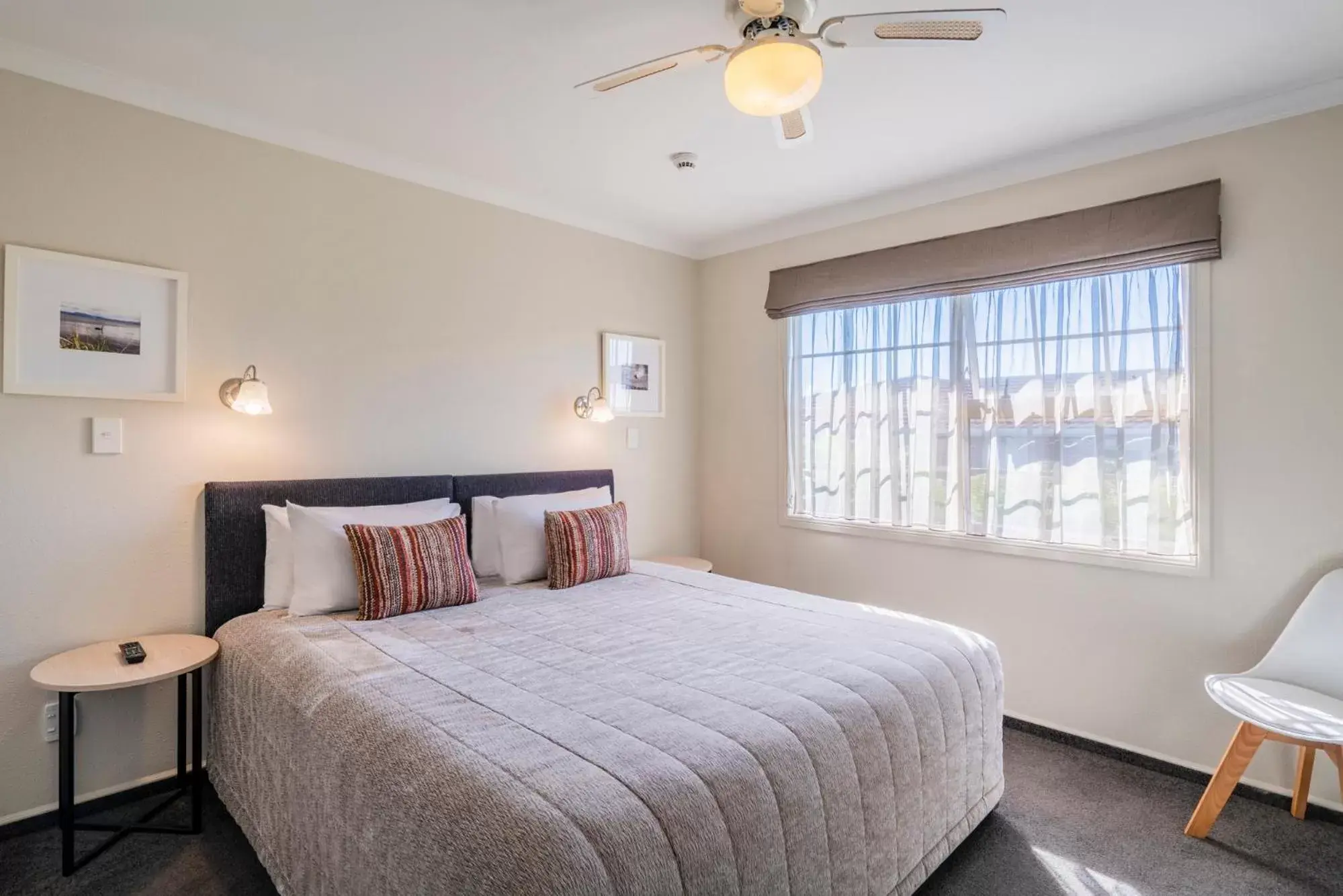 Bedroom, Bed in Silver Fern Rotorua Suites & Spa