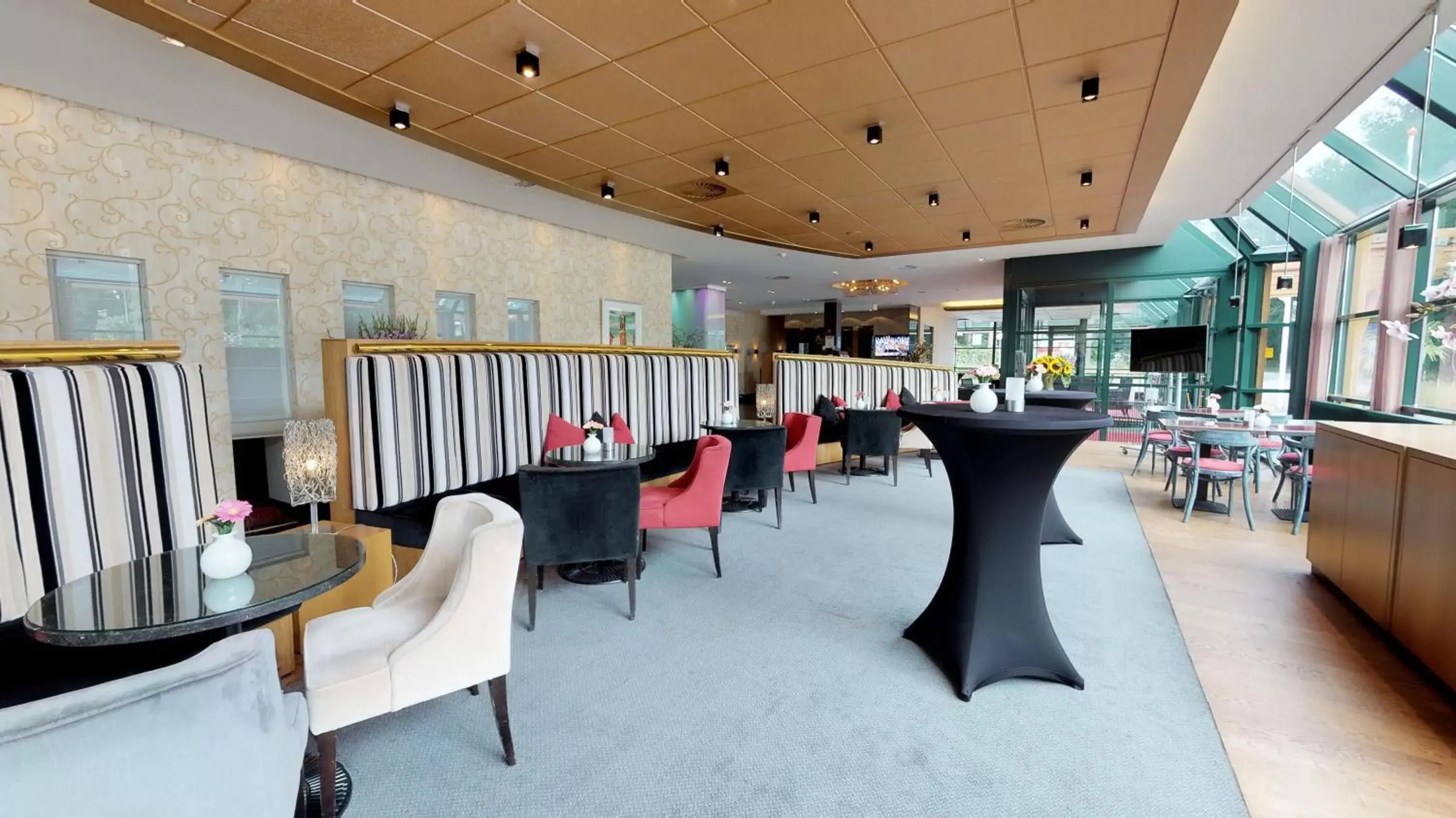Lobby or reception, Restaurant/Places to Eat in Hotel Restaurant Oud London