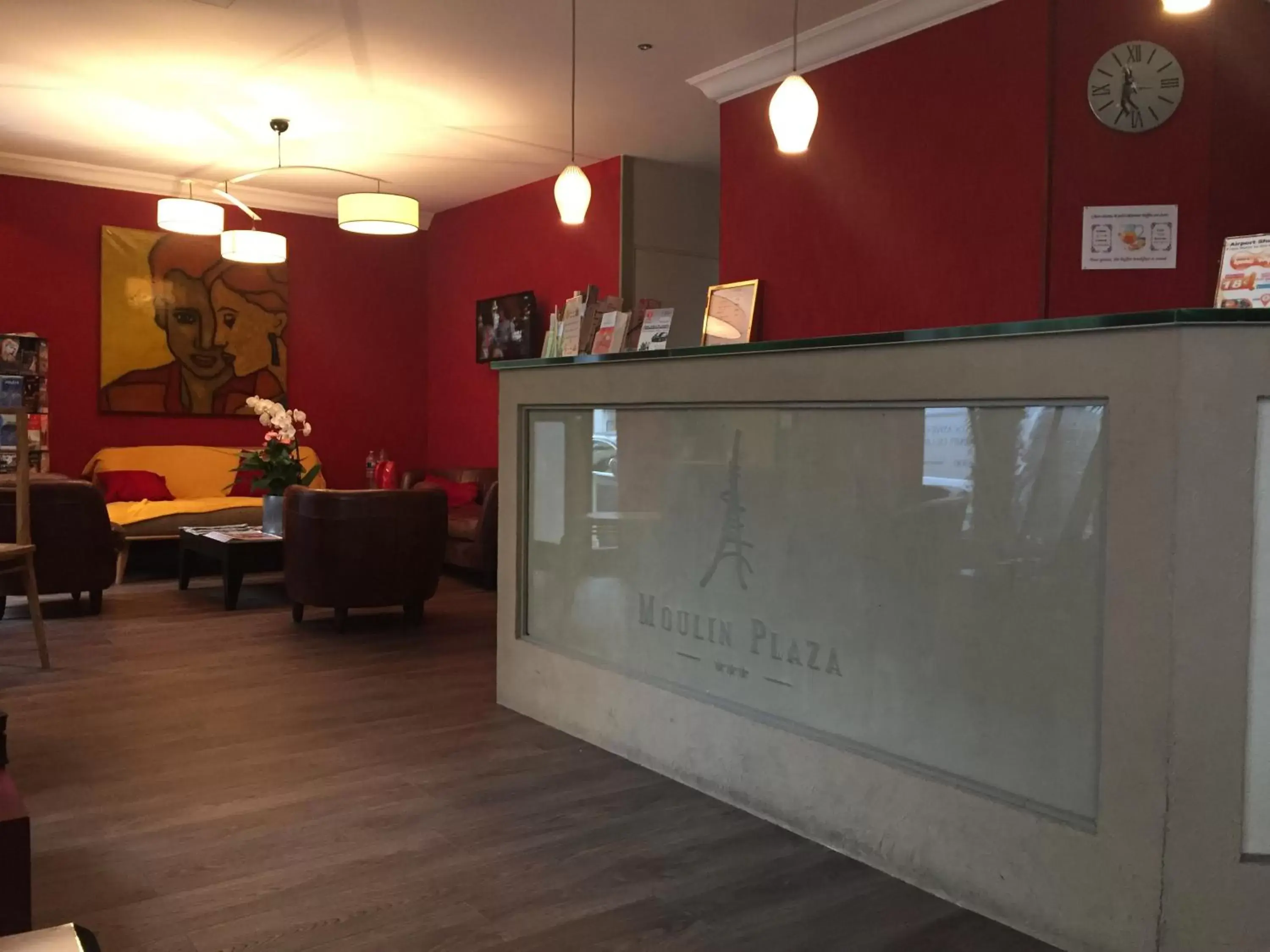 Lobby/Reception in Hotel Moulin Plaza