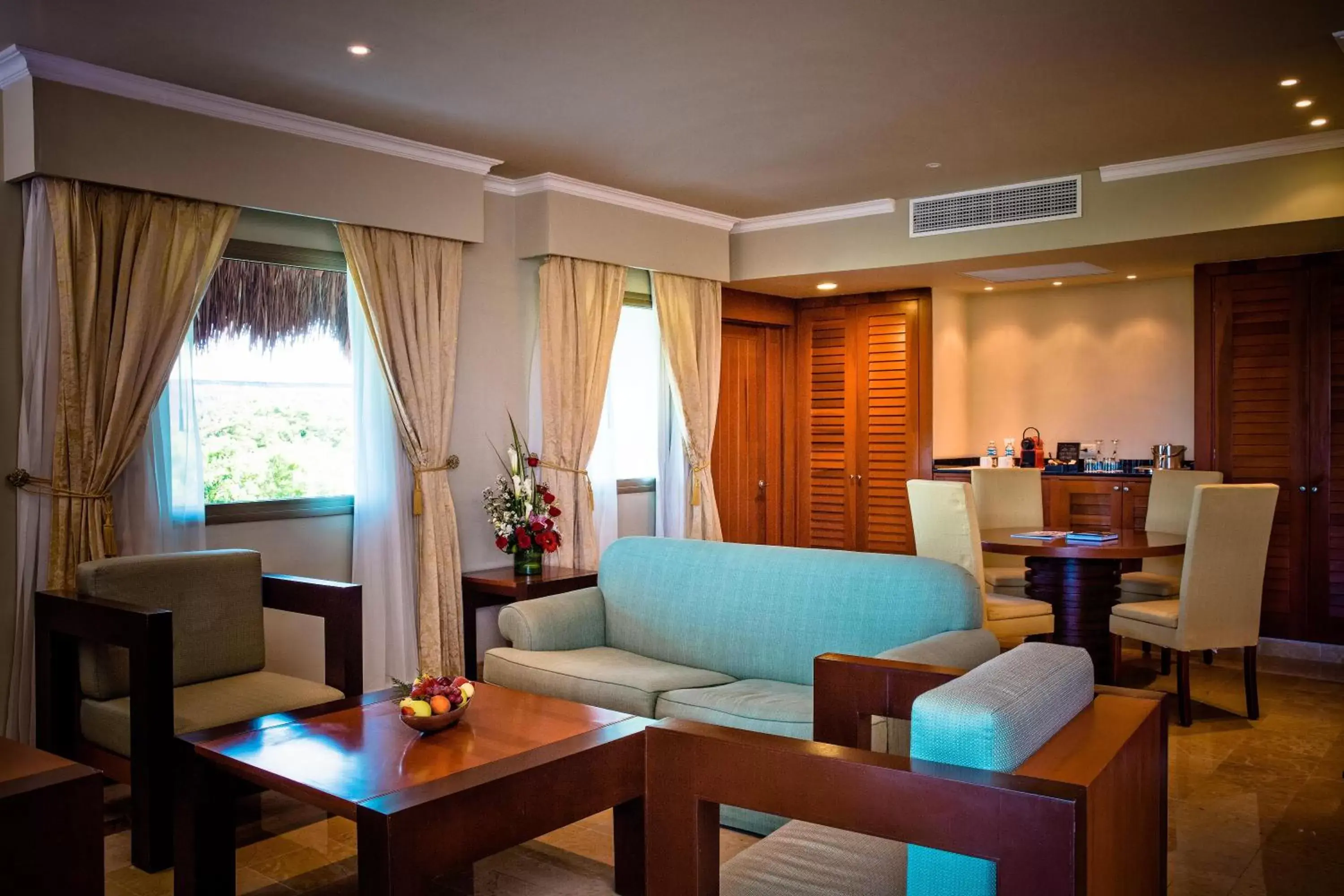 Living room, Seating Area in Valentin Imperial Riviera Maya All Inclusive - Adults Only