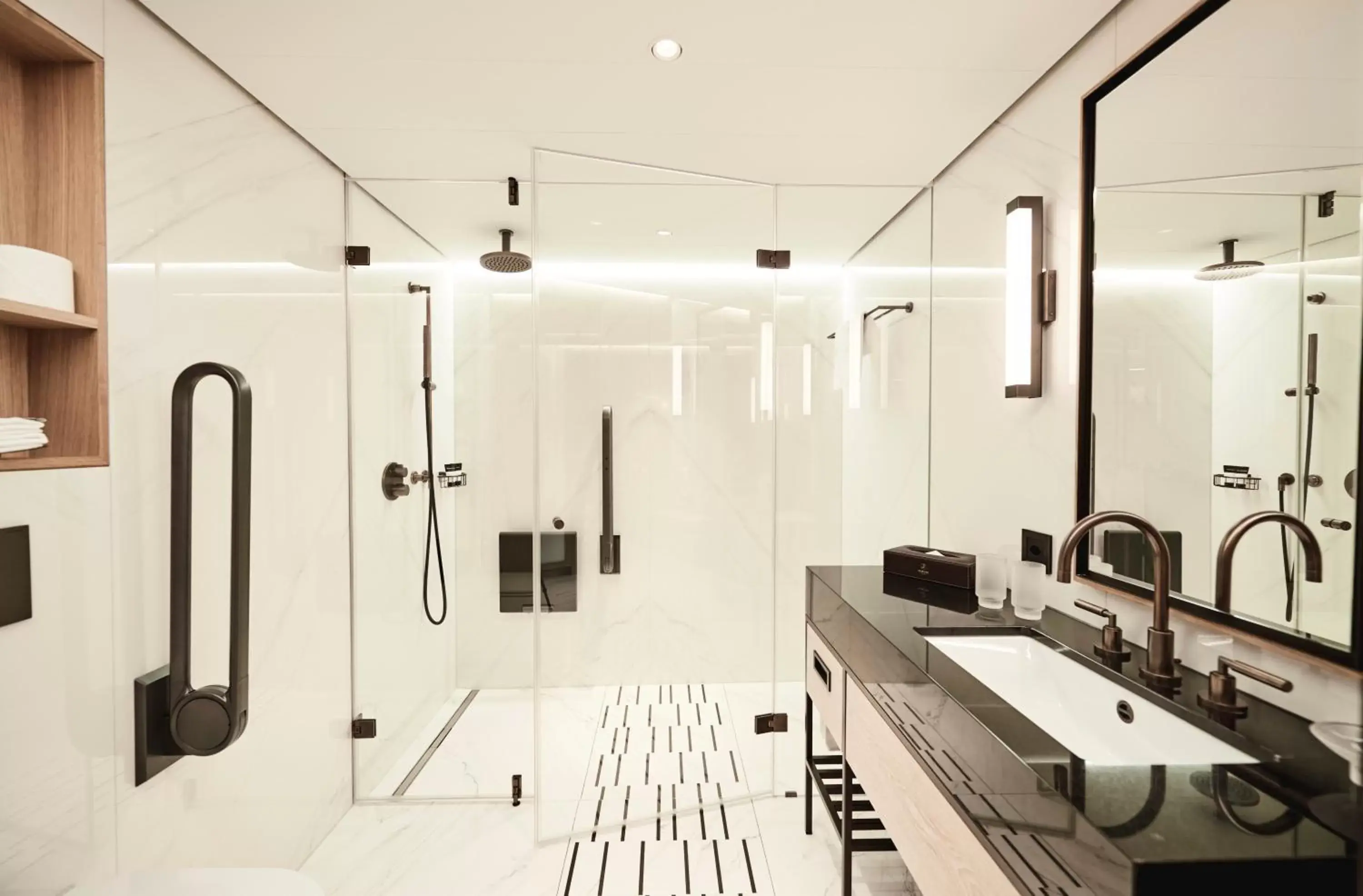 Shower, Bathroom in Storchen Zürich - Lifestyle boutique Hotel