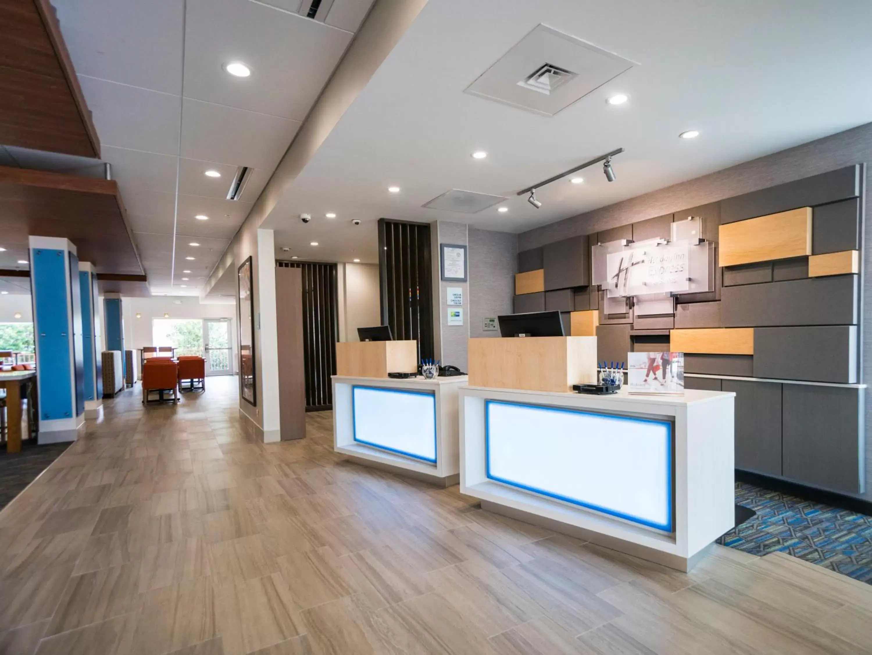 Property building, Lobby/Reception in Holiday Inn Express & Suites - Southaven Central - Memphis, an IHG Hotel