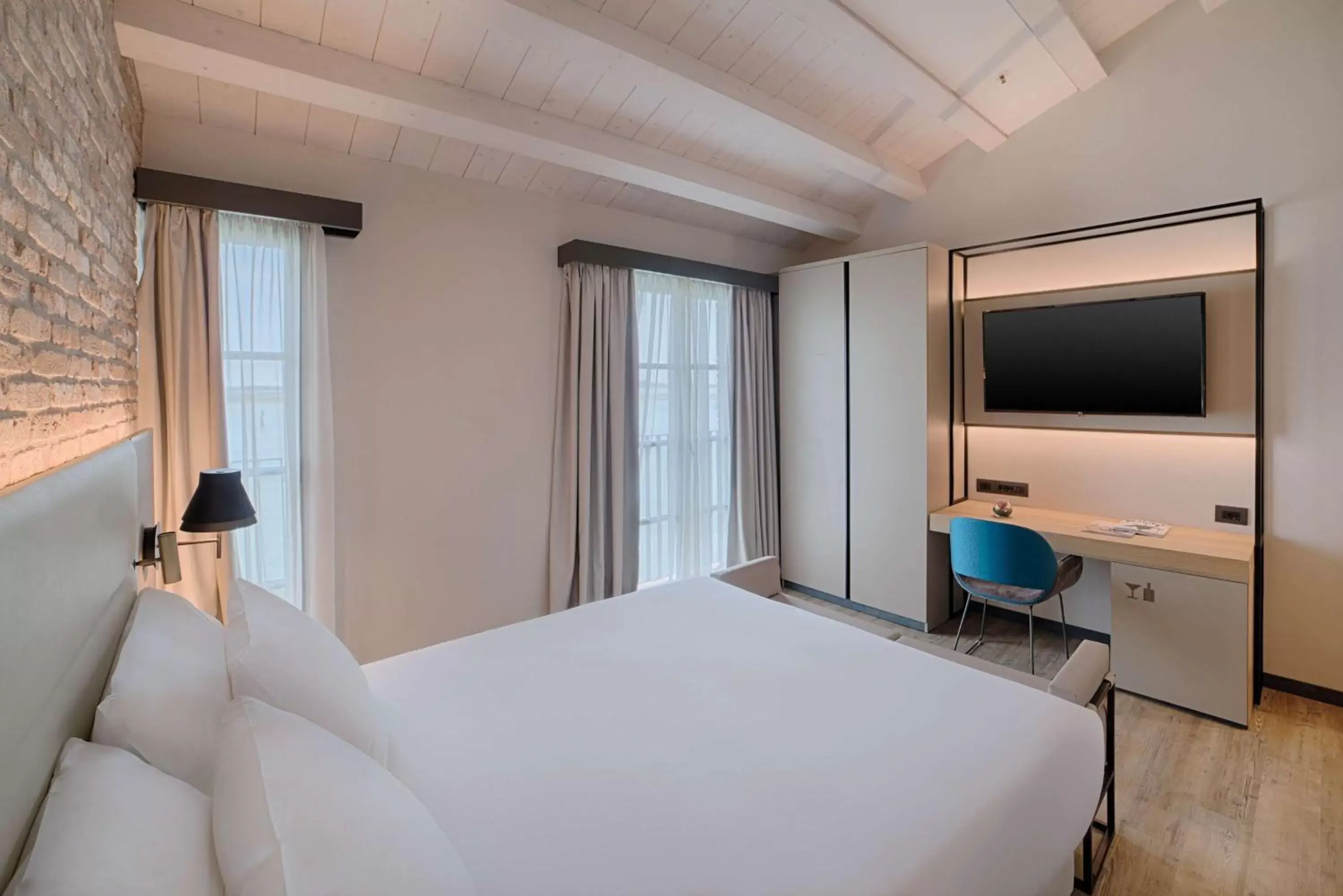 TV and multimedia, Bed in NH Collection Murano Villa