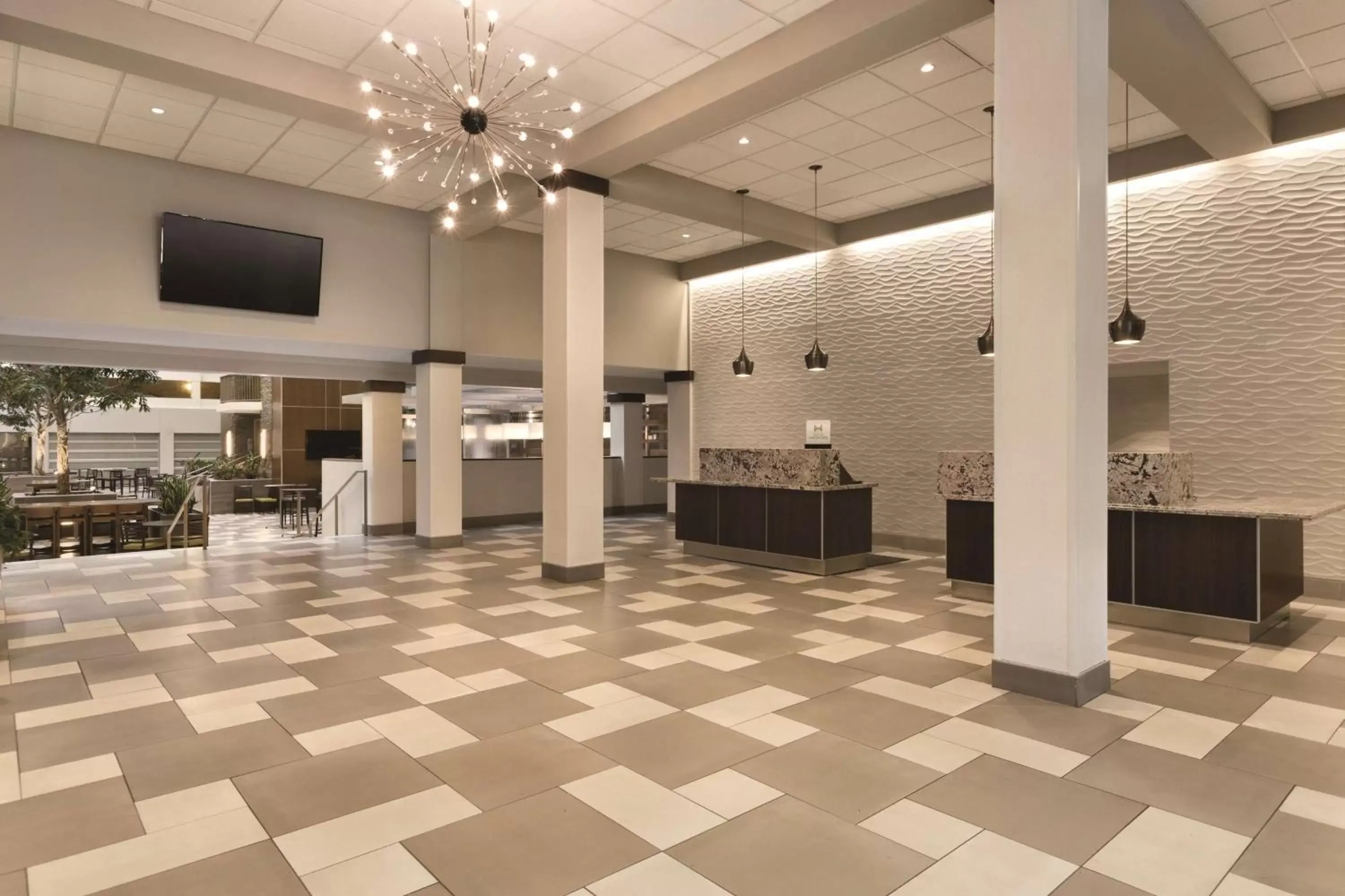 Lobby or reception in Embassy Suites by Hilton Bloomington/Minneapolis