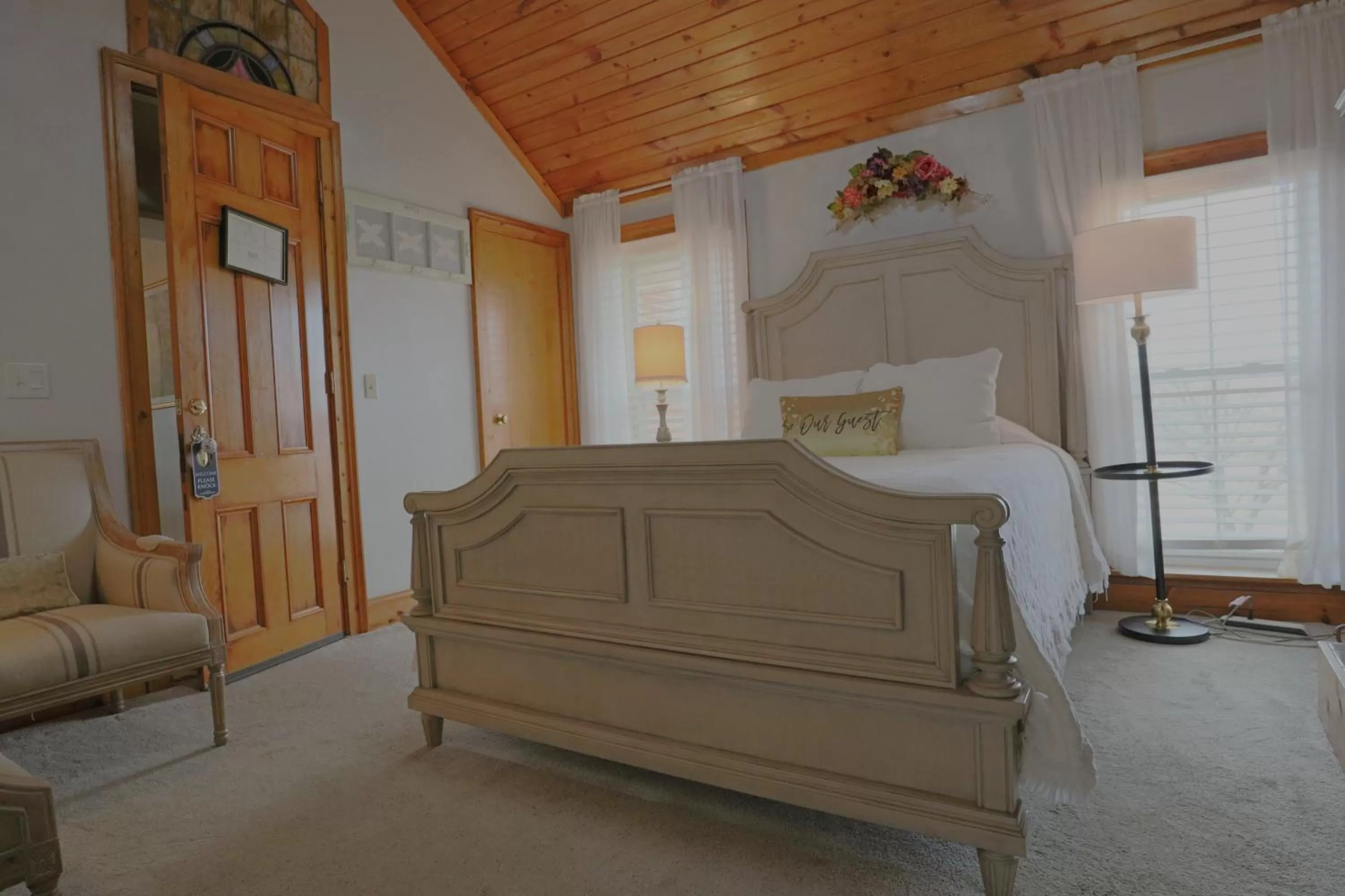 Seating Area in Cloran Mansion Bed & Breakfast