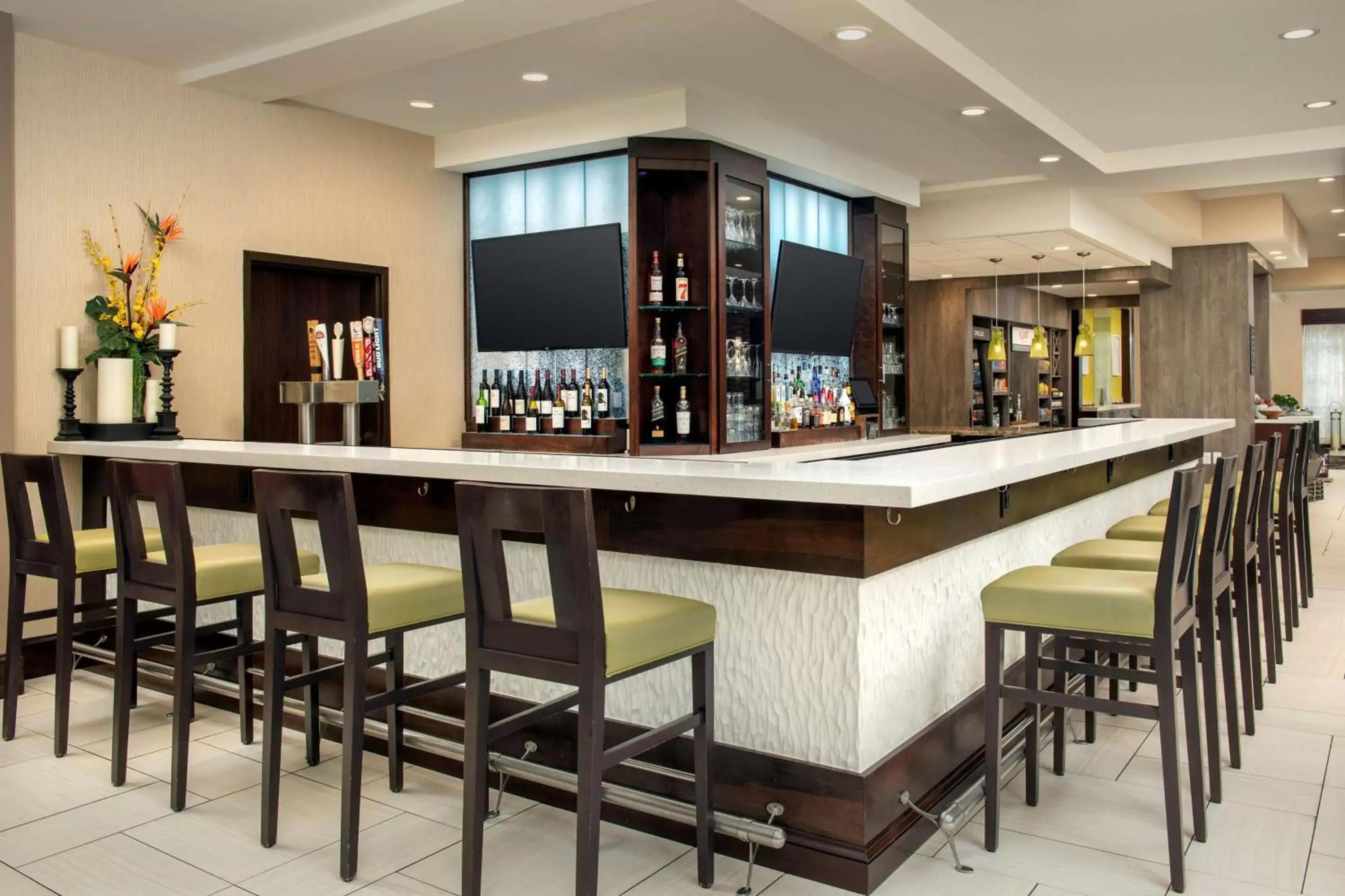 Lounge or bar, Lounge/Bar in Hilton Garden Inn Murfreesboro