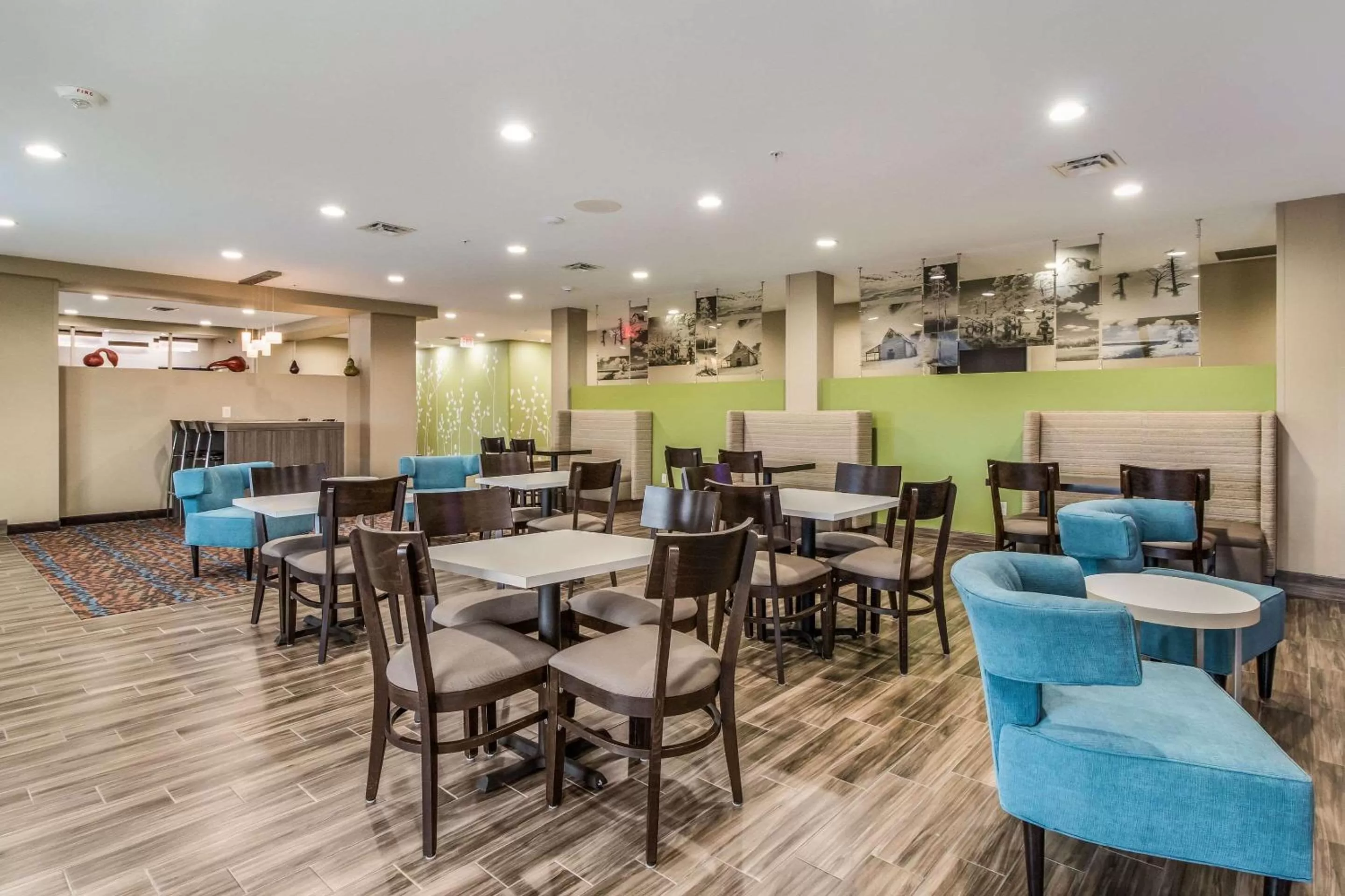 Restaurant/places to eat in Sleep Inn