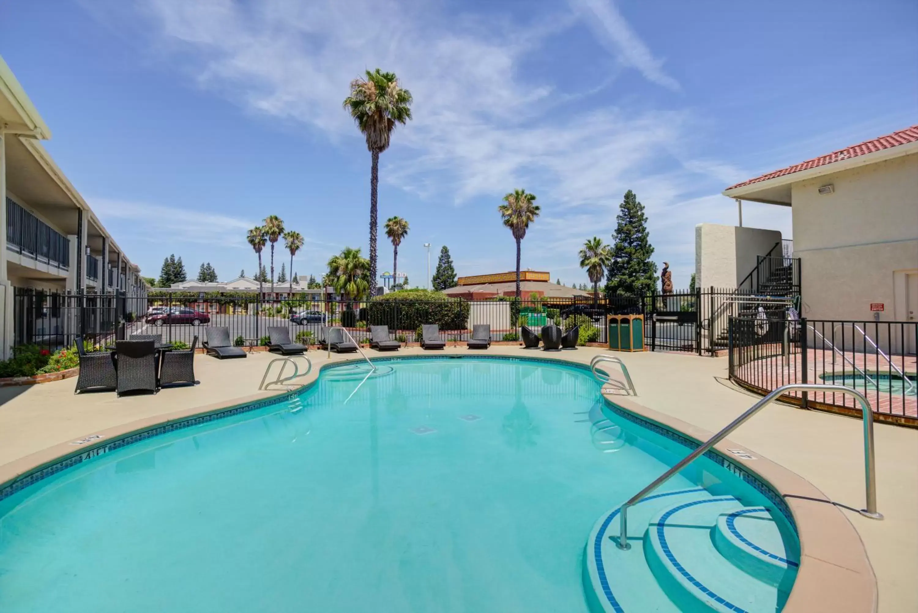 Swimming Pool in Best Western Sandman Hotel