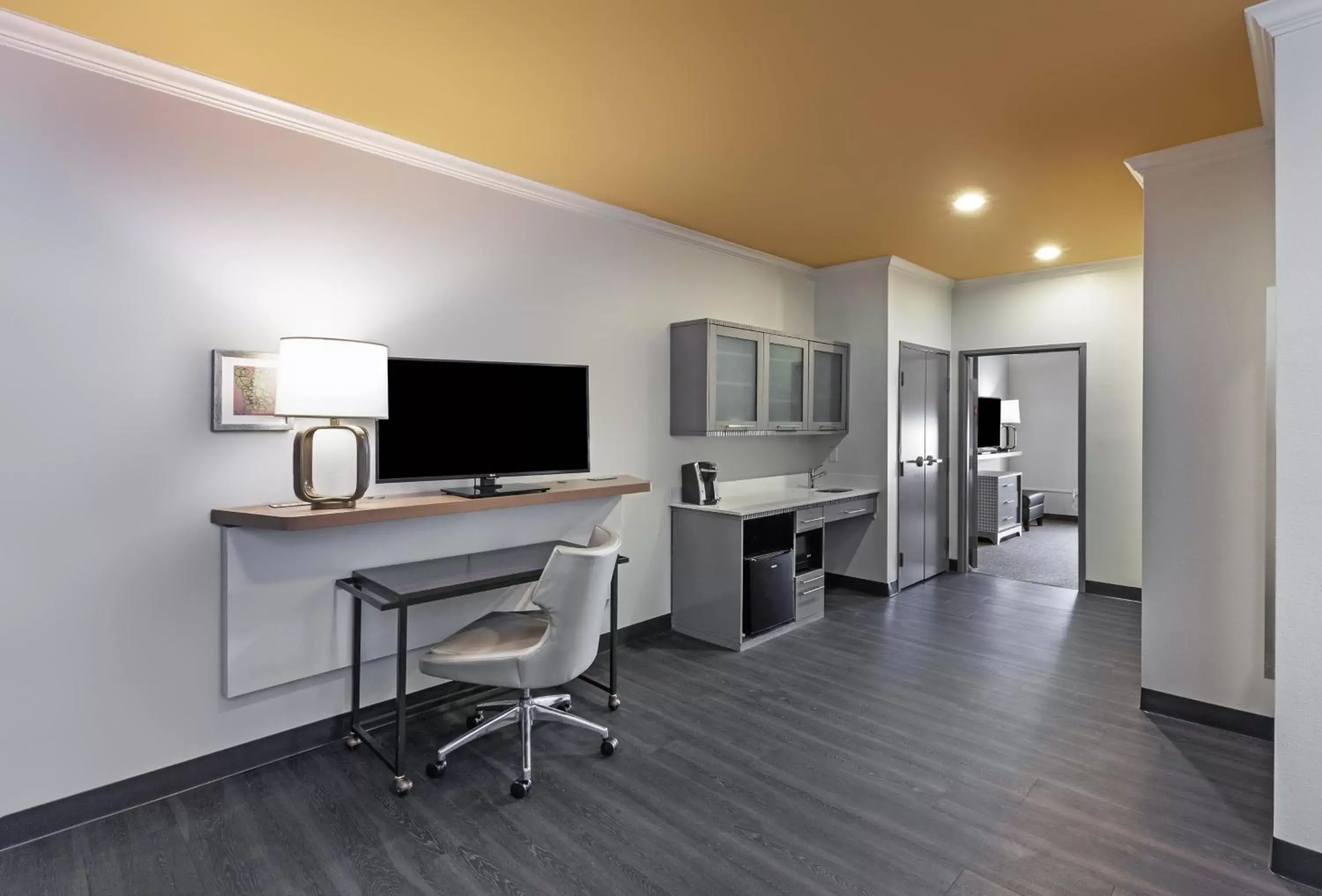 Bedroom in Holiday Inn & Suites McKinney - N Allen by IHG Bedroom in Holiday Inn & Suites McKinney - N Allen by IHG