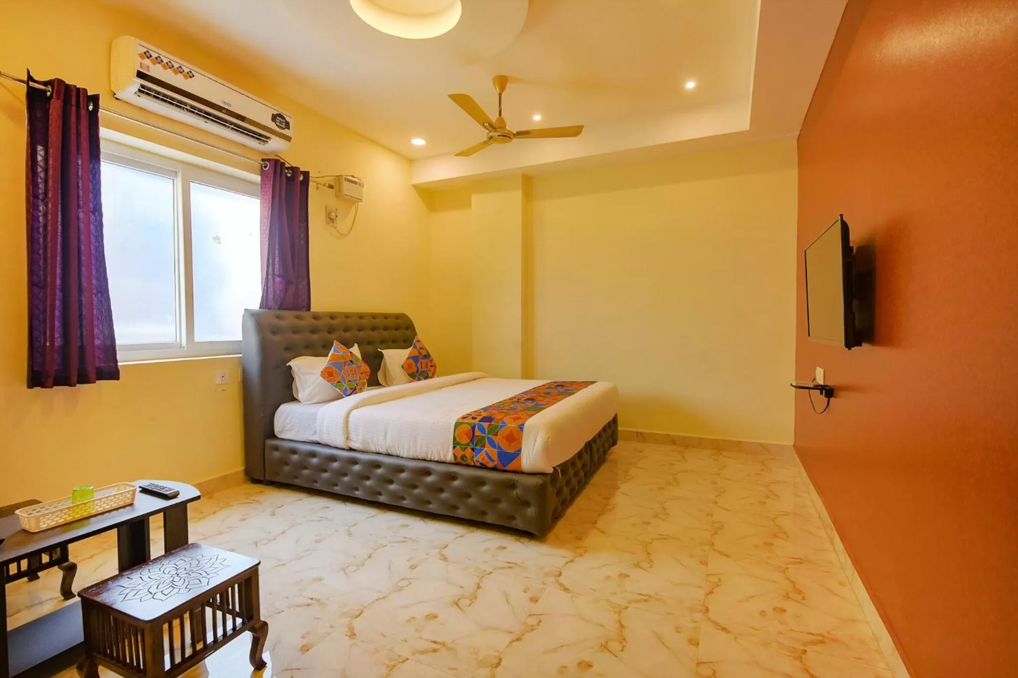 Bed in FabHotel The Fortune Inn