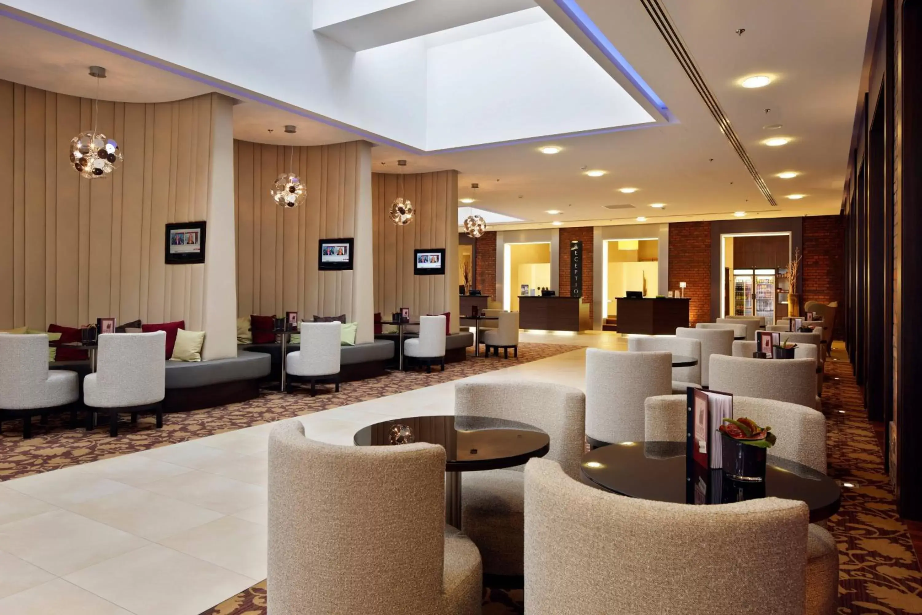 Lobby or reception, Lounge/Bar in Courtyard by Marriott Bremen