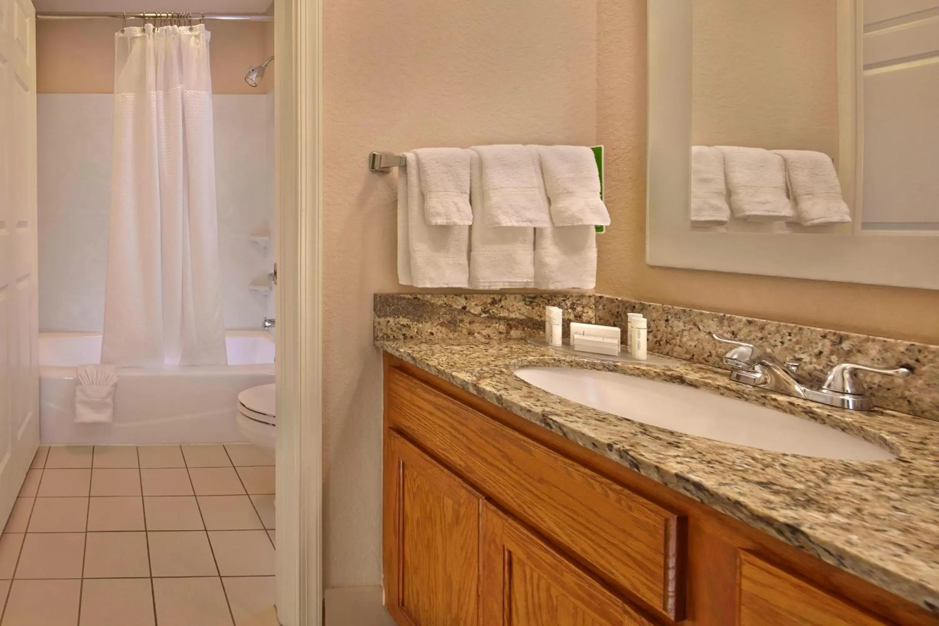 Bathroom in TownePlace Suites by Marriott Fort Lauderdale Weston
