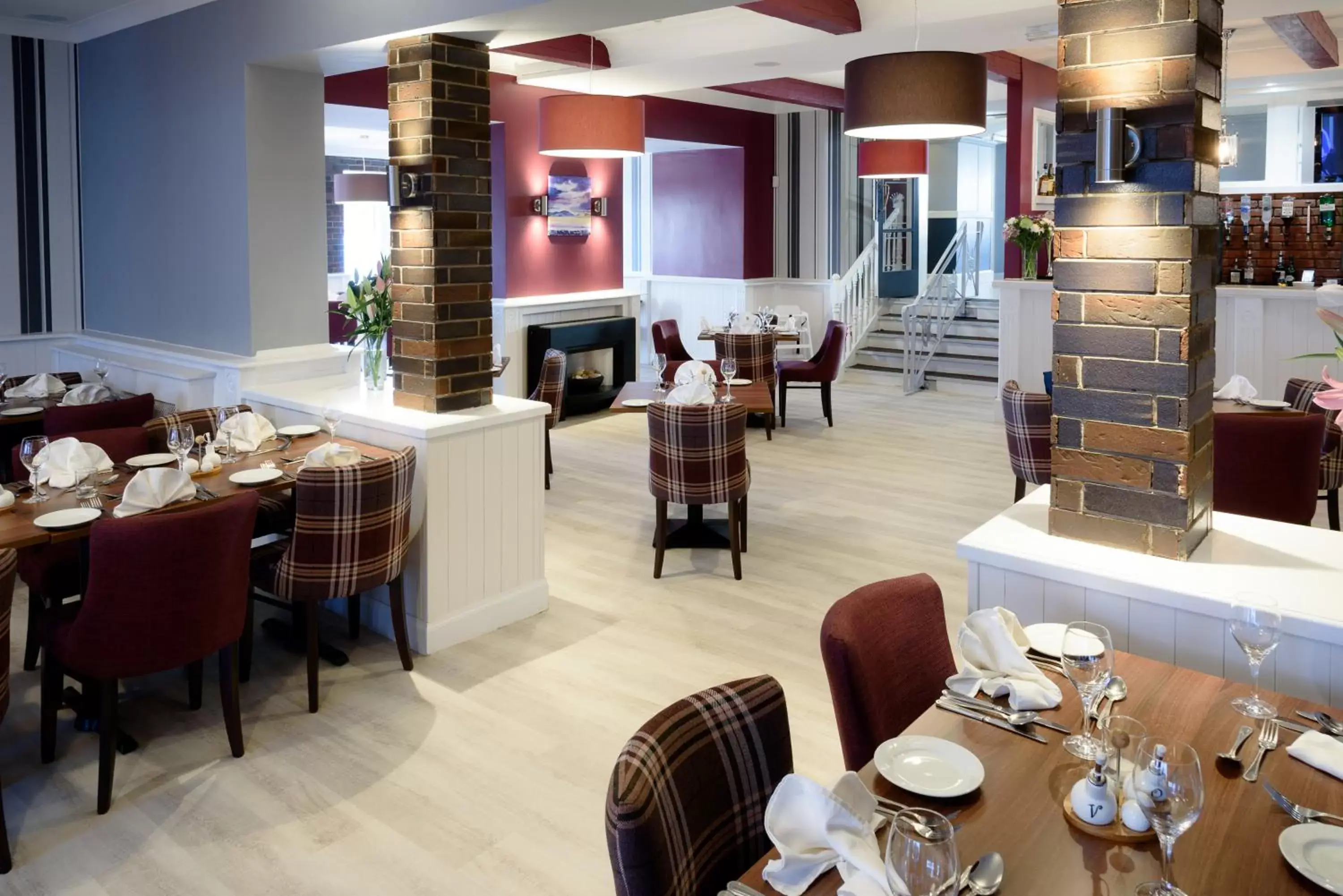 Dining area, Restaurant/Places to Eat in The Crown Hotel