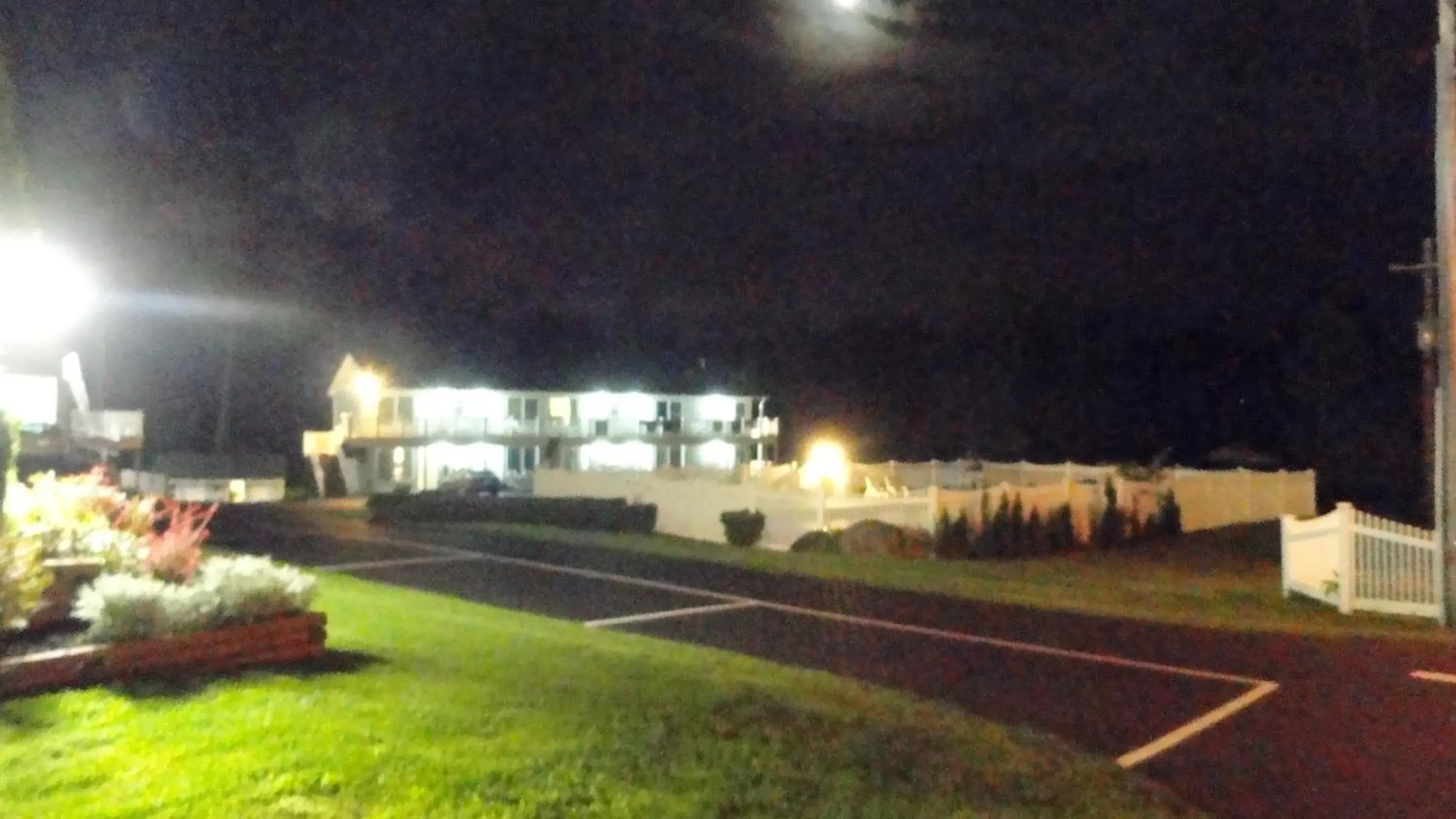 Night, Property Building in Studio Motel of Lake George