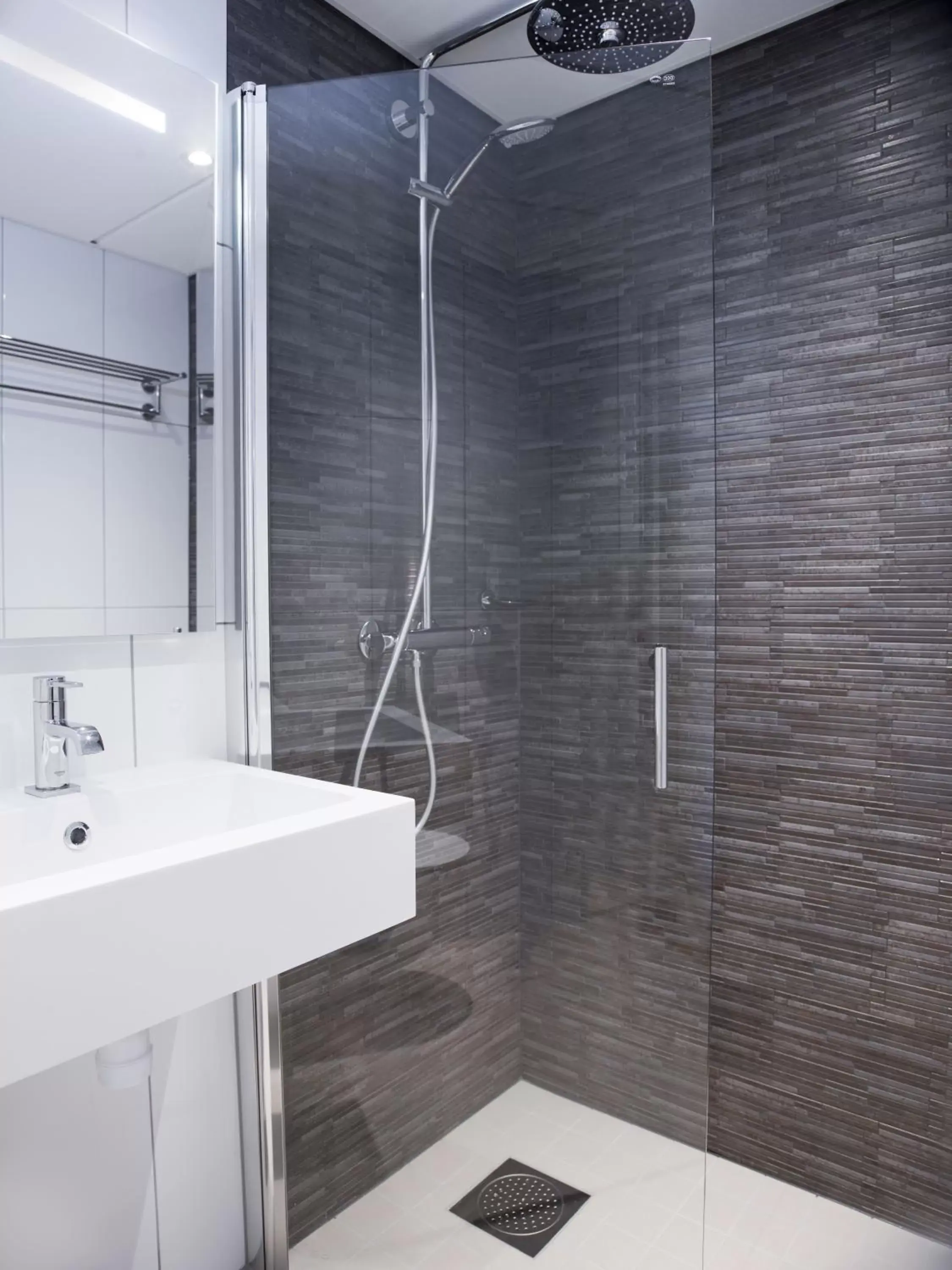 Shower, Bathroom in Radisson Blu Hotel Bodø