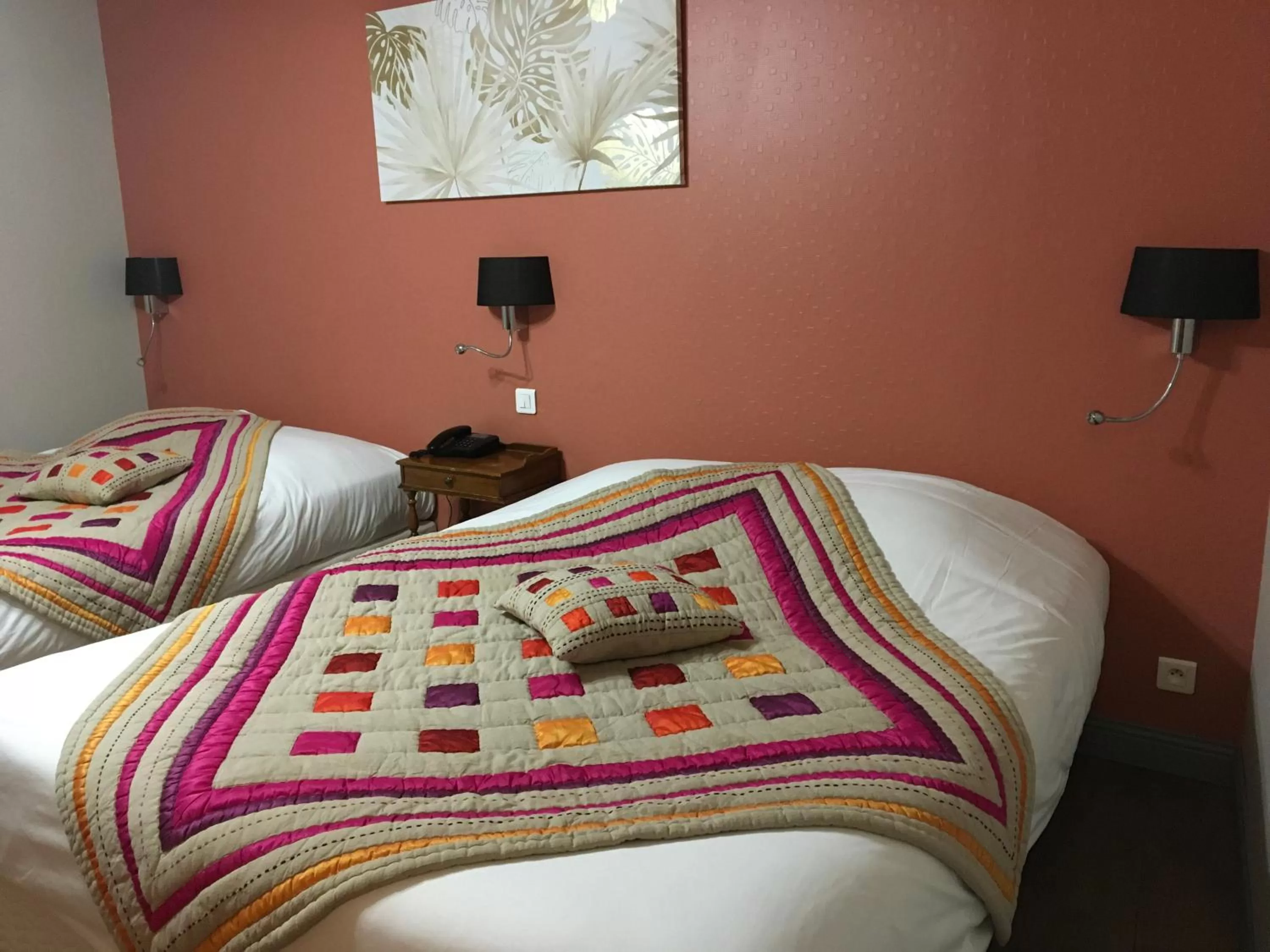 Bedroom, Bed in Hôtel & Appartements Le Florence