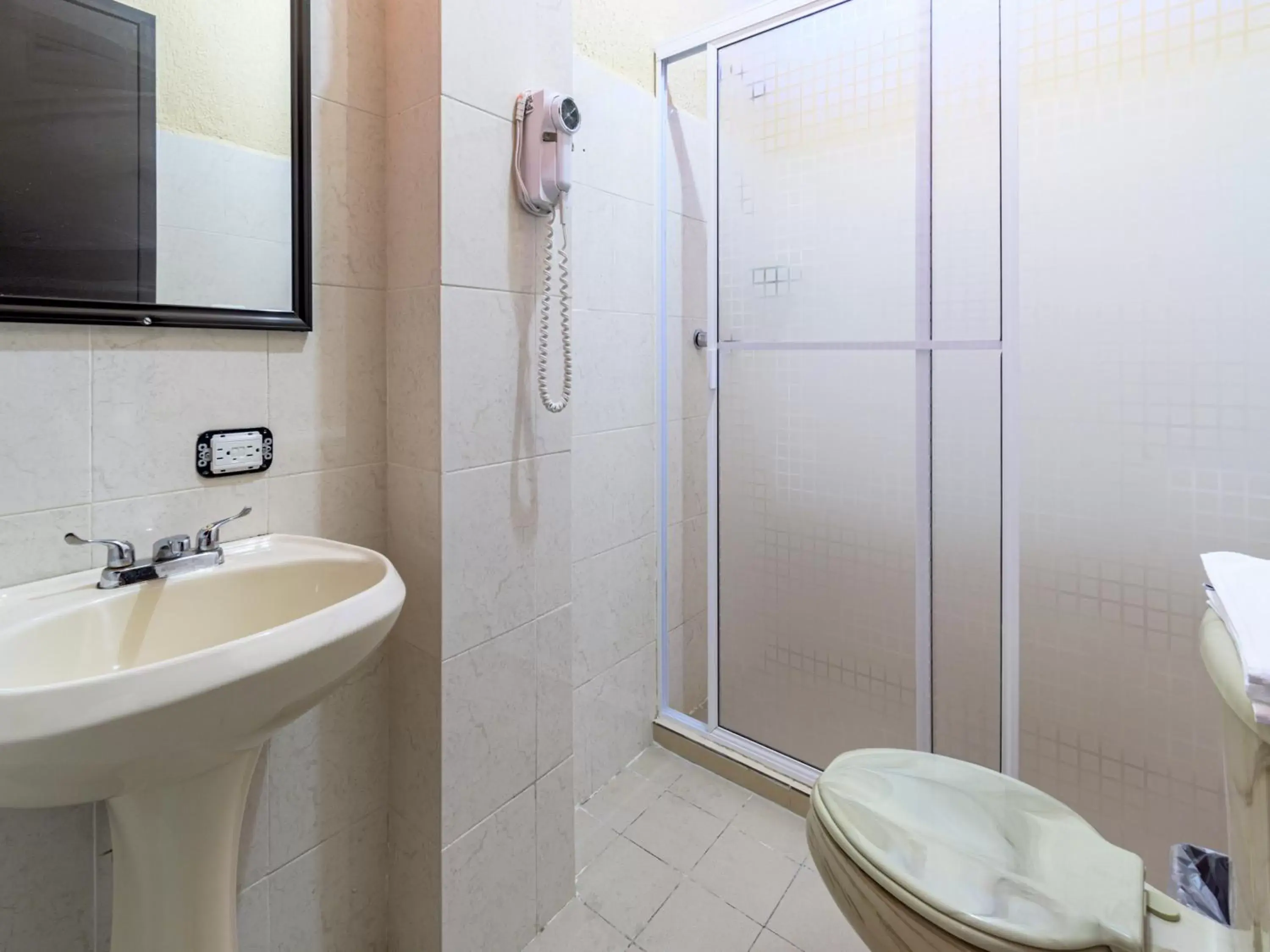 Toilet, Bathroom in Hotel Spa Shalam