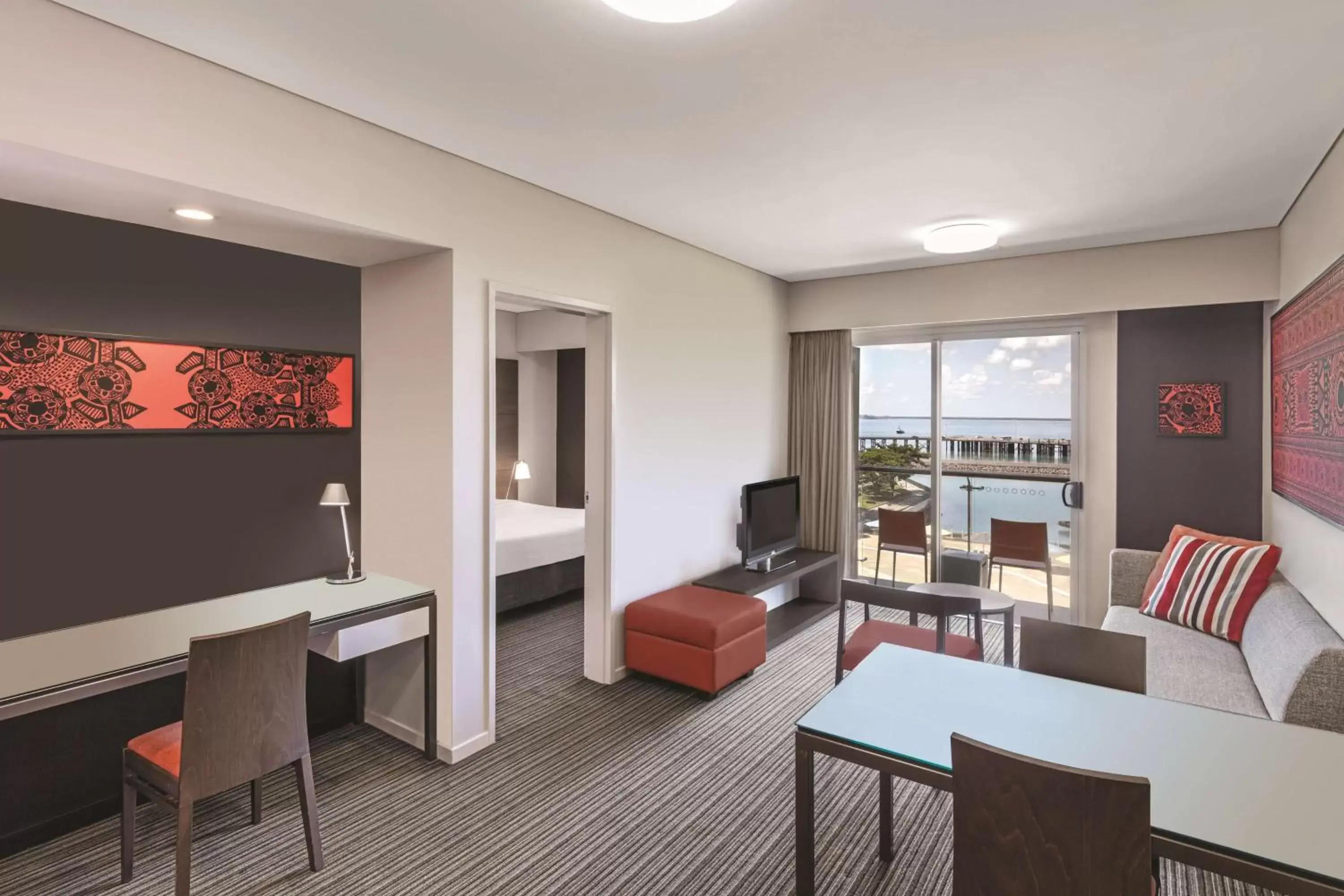 Bedroom, TV/Entertainment Center in Adina Apartment Hotel Darwin Waterfront