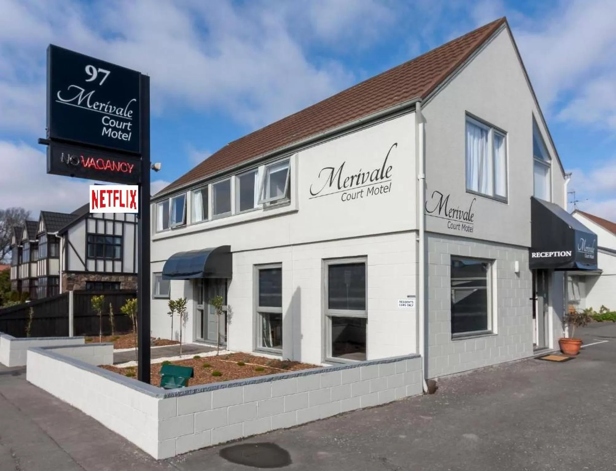 Merivale Court Motel & Apartments