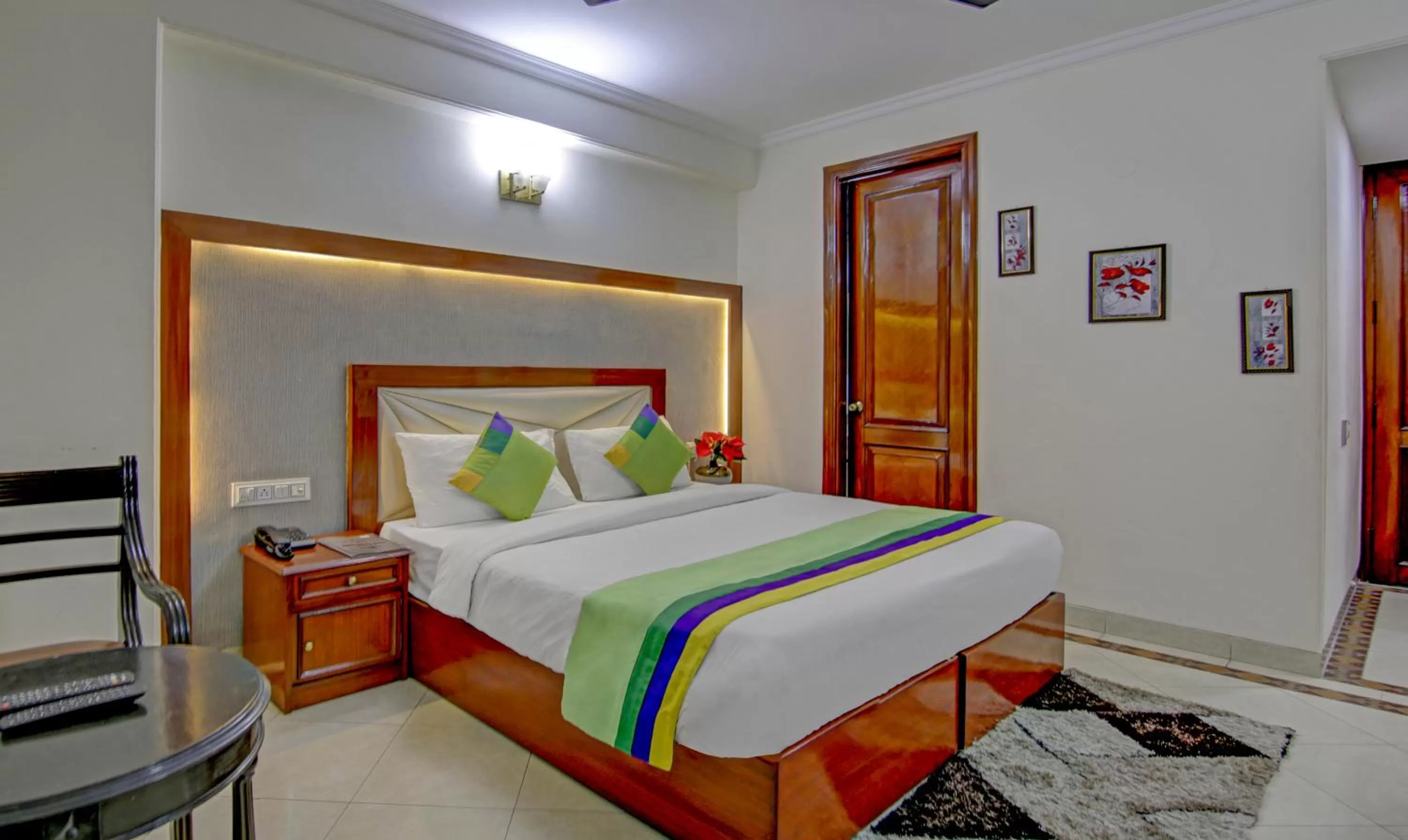 Bedroom, Bed in Treebo Corporate Park