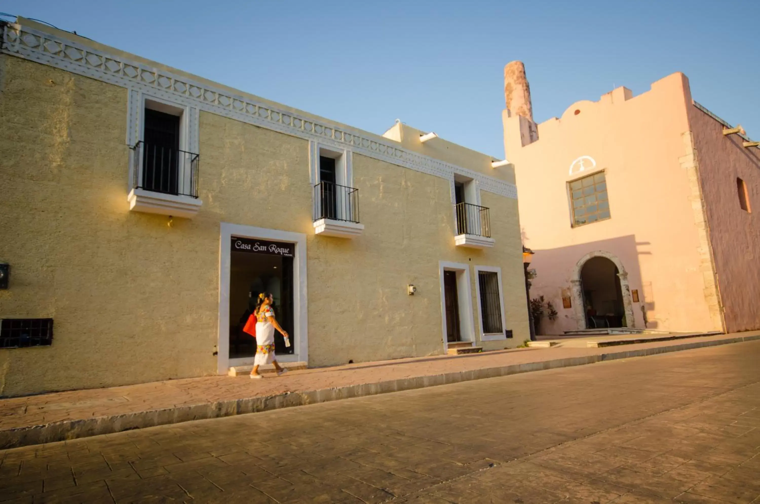 Facade/entrance, Property Building in Casa San Roque Valladolid