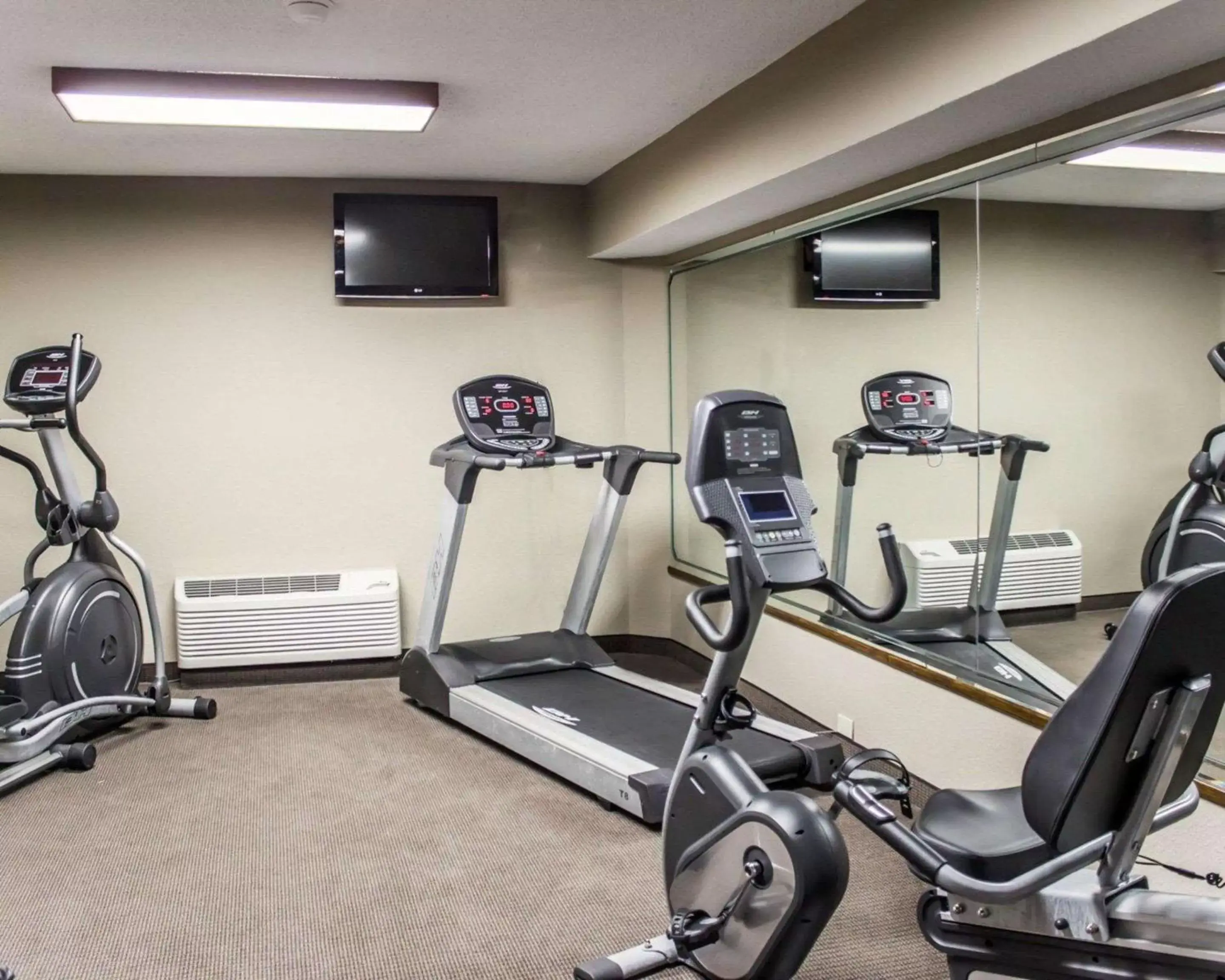 Fitness centre/facilities, Fitness Center/Facilities in Sleep Inn & Suites Spring Lake - Fayetteville Near Fort Liberty